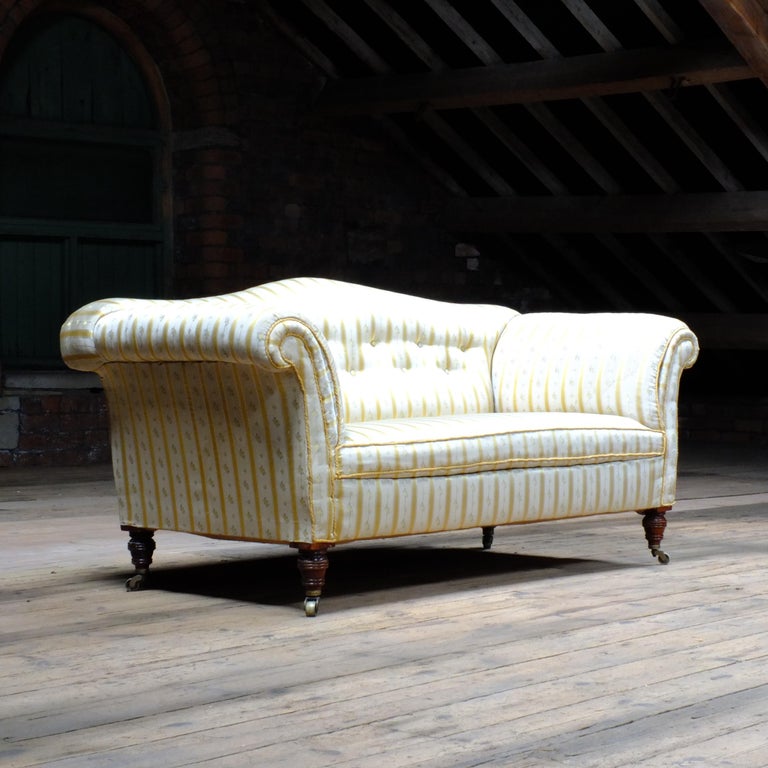 Walnut 19th Century English Camel Back Sofa in the Style of Howard & Sons, c1880 For Sale