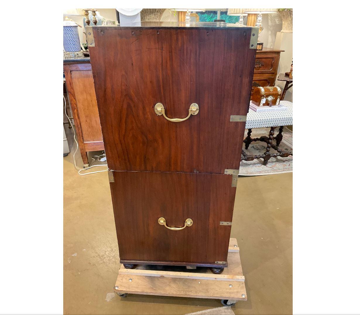 19th Century English Campaign Chest In Good Condition For Sale In Nashville, TN