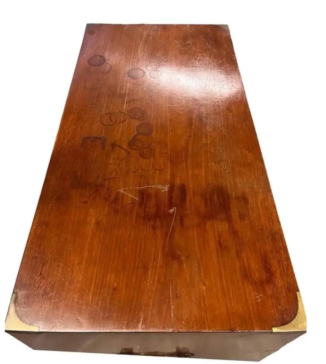 Cassettiera Campaigner inglese del 19° secolo in vendita 8