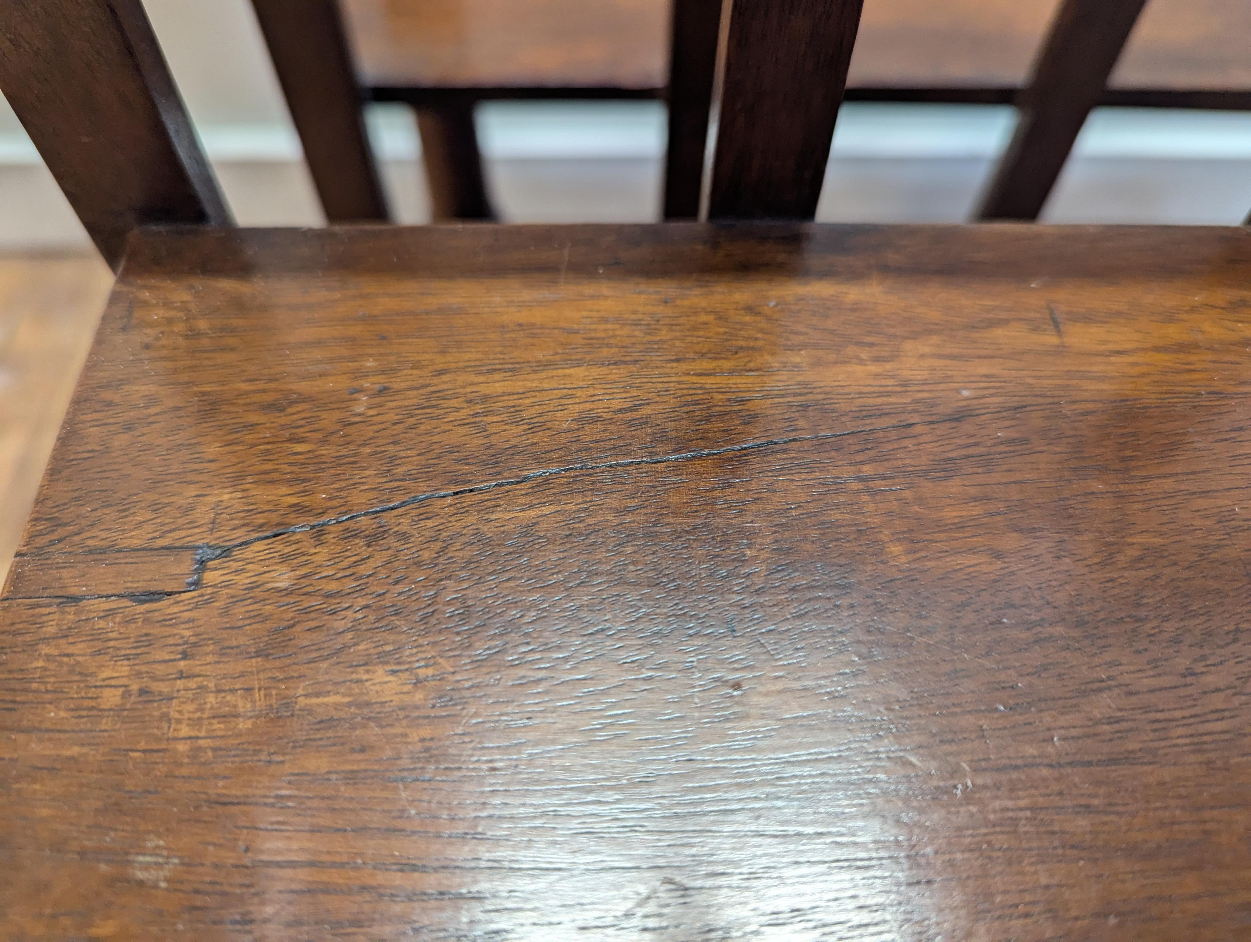 Caja para libros Canterbury inglesa del siglo XIX finales del siglo XX en venta