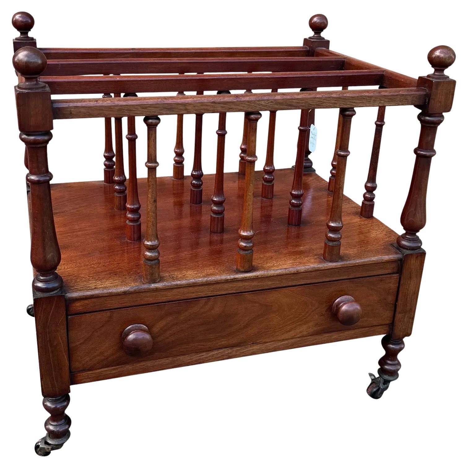 Étagère de Canterbury anglaise du 19e siècle