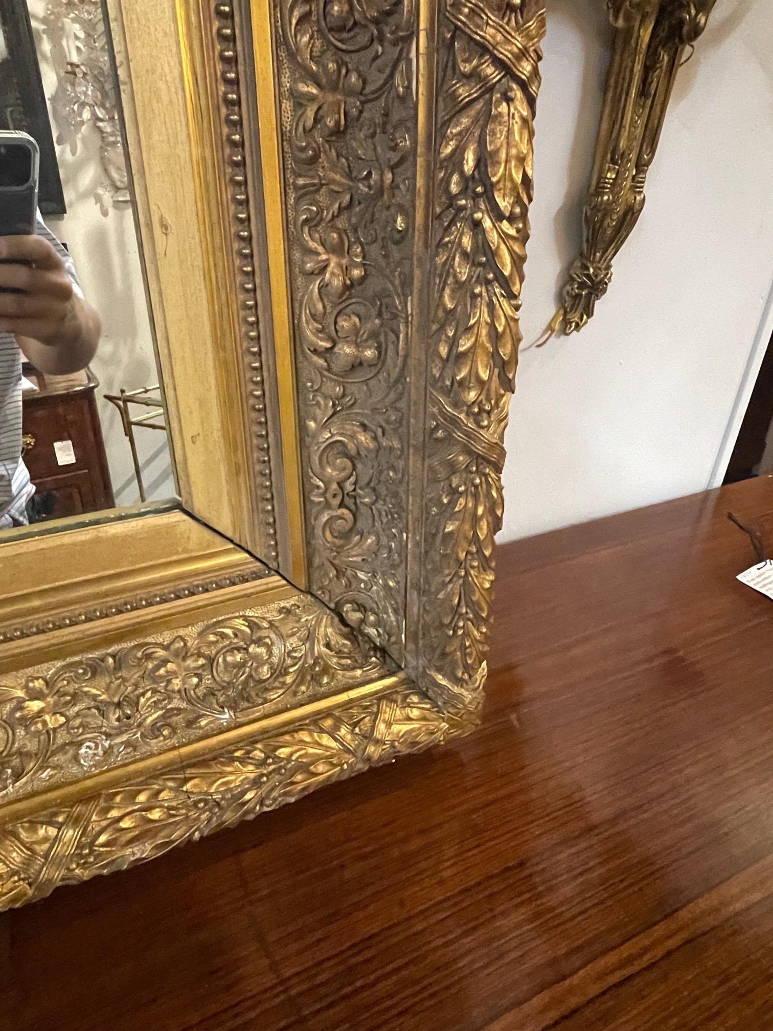 19th Century English Carved and Giltwood Mirror 1