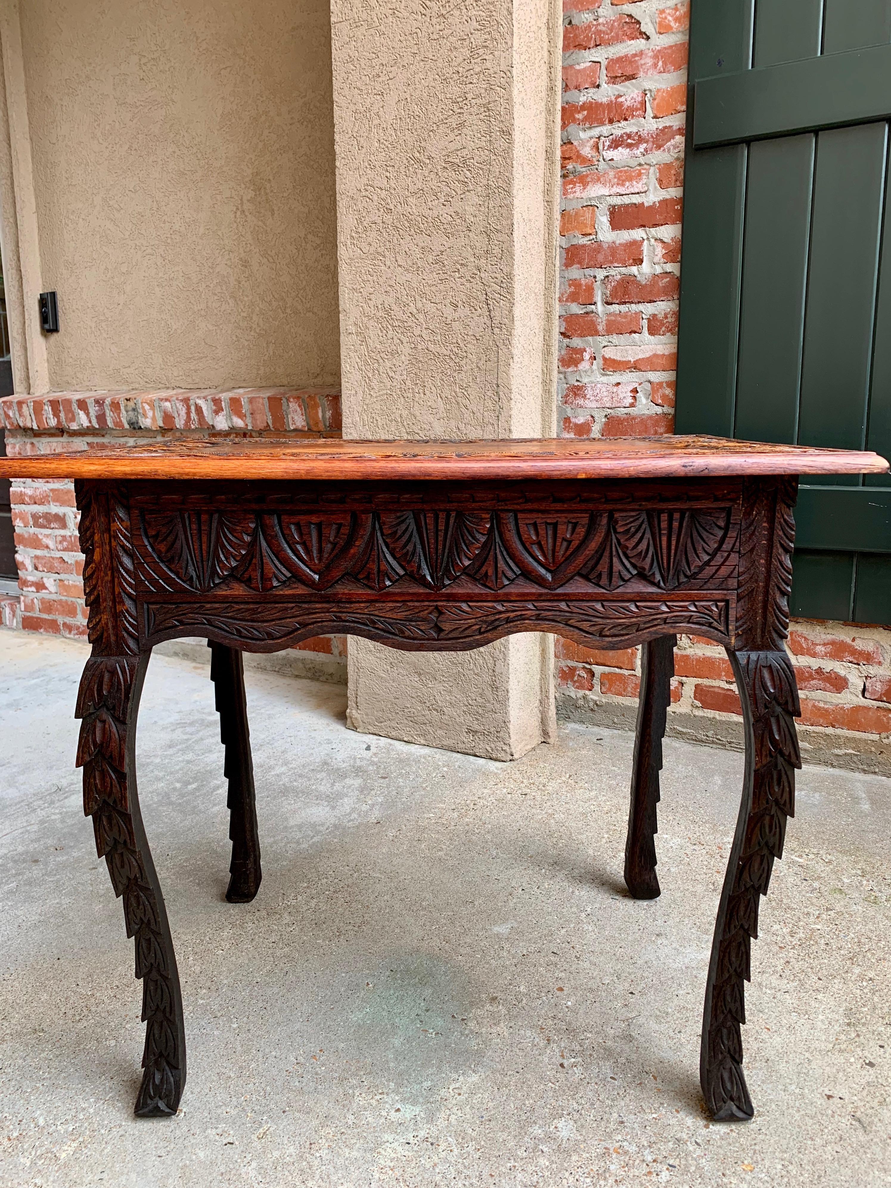 19th Century English Sofa Side Table Brass Renaissance Lion Carved Dark Oak For Sale 11