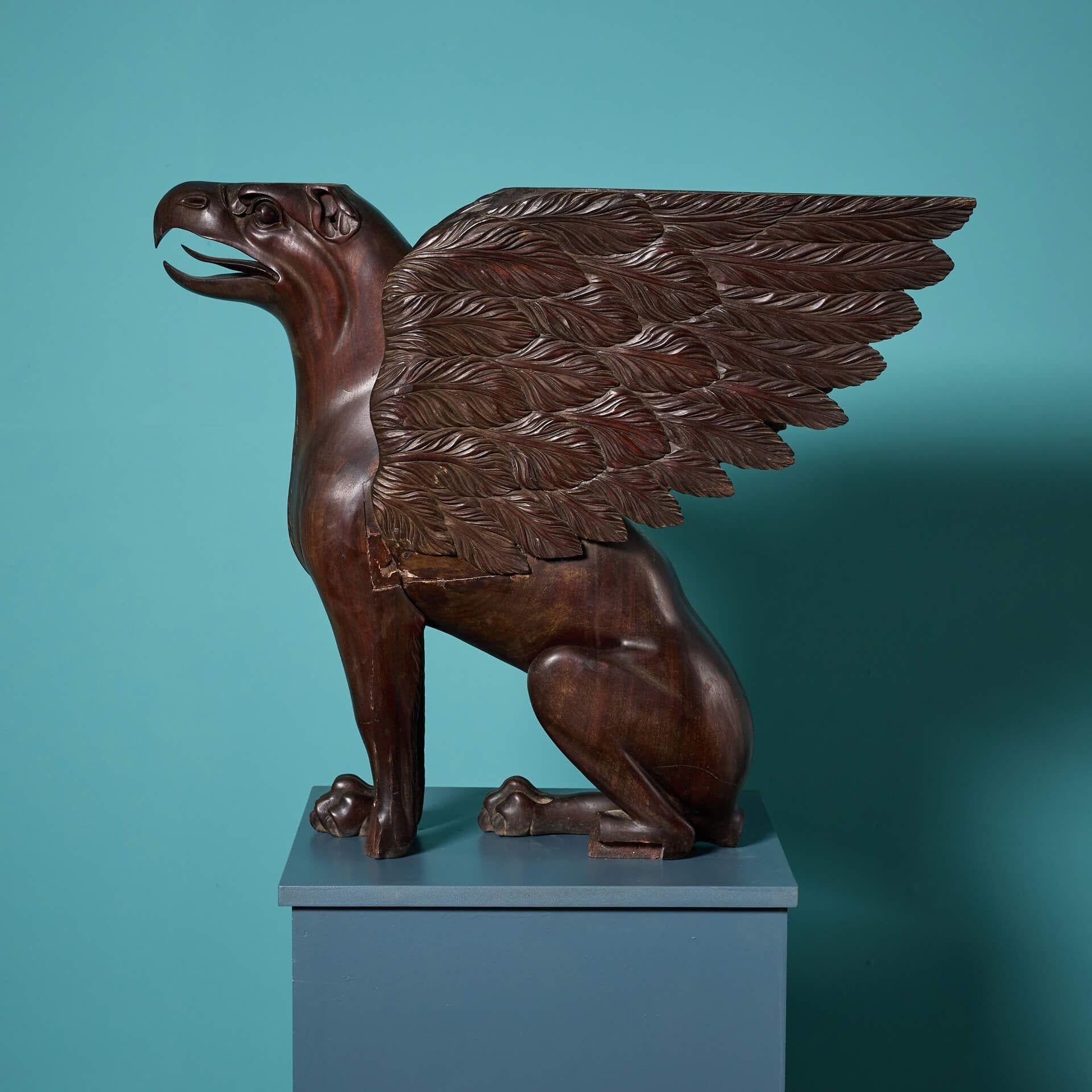 XIXe siècle Sculpture de griffon en acajou sculpté du 19e siècle, Angleterre en vente