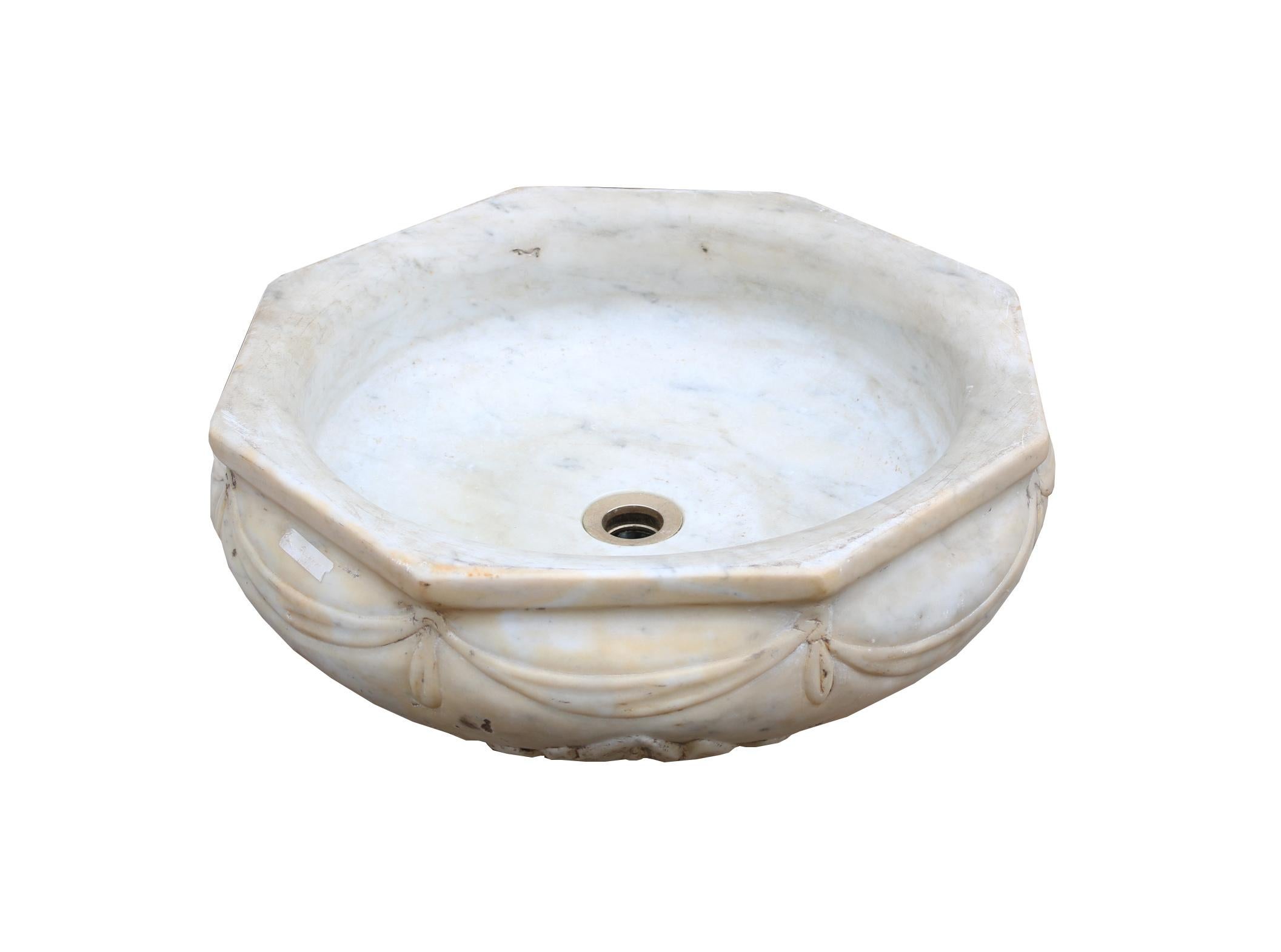 19th Century English Carved Marble Basin 1