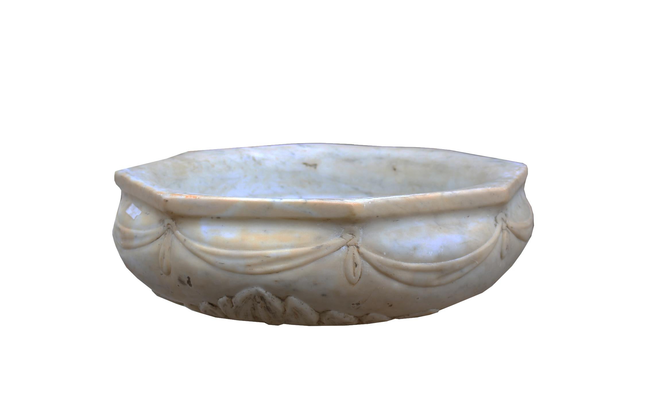 19th Century English Carved Marble Basin 2