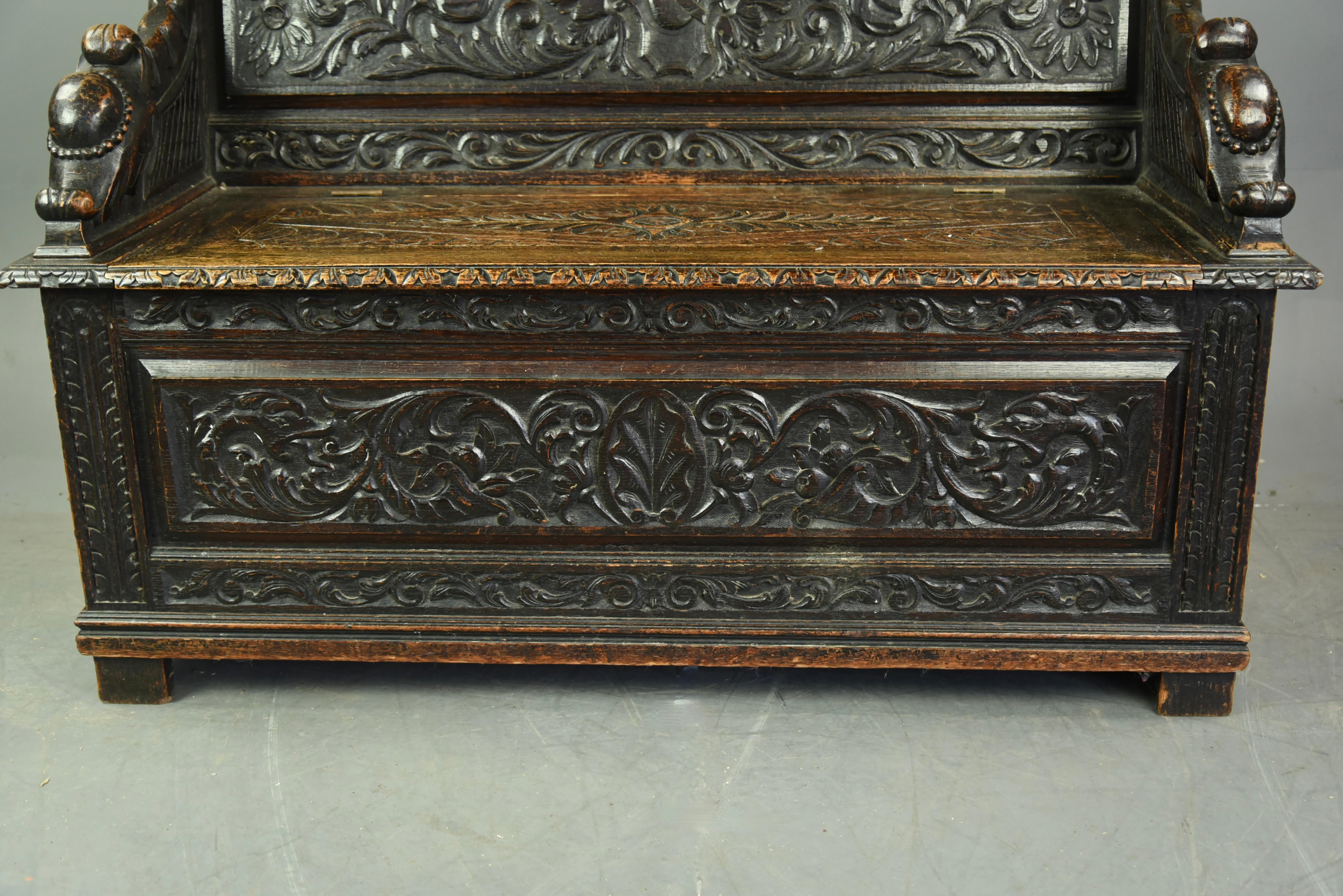 19th century English carved oak box settle monks bench hall seats  In Good Condition In Chelmsford, GB