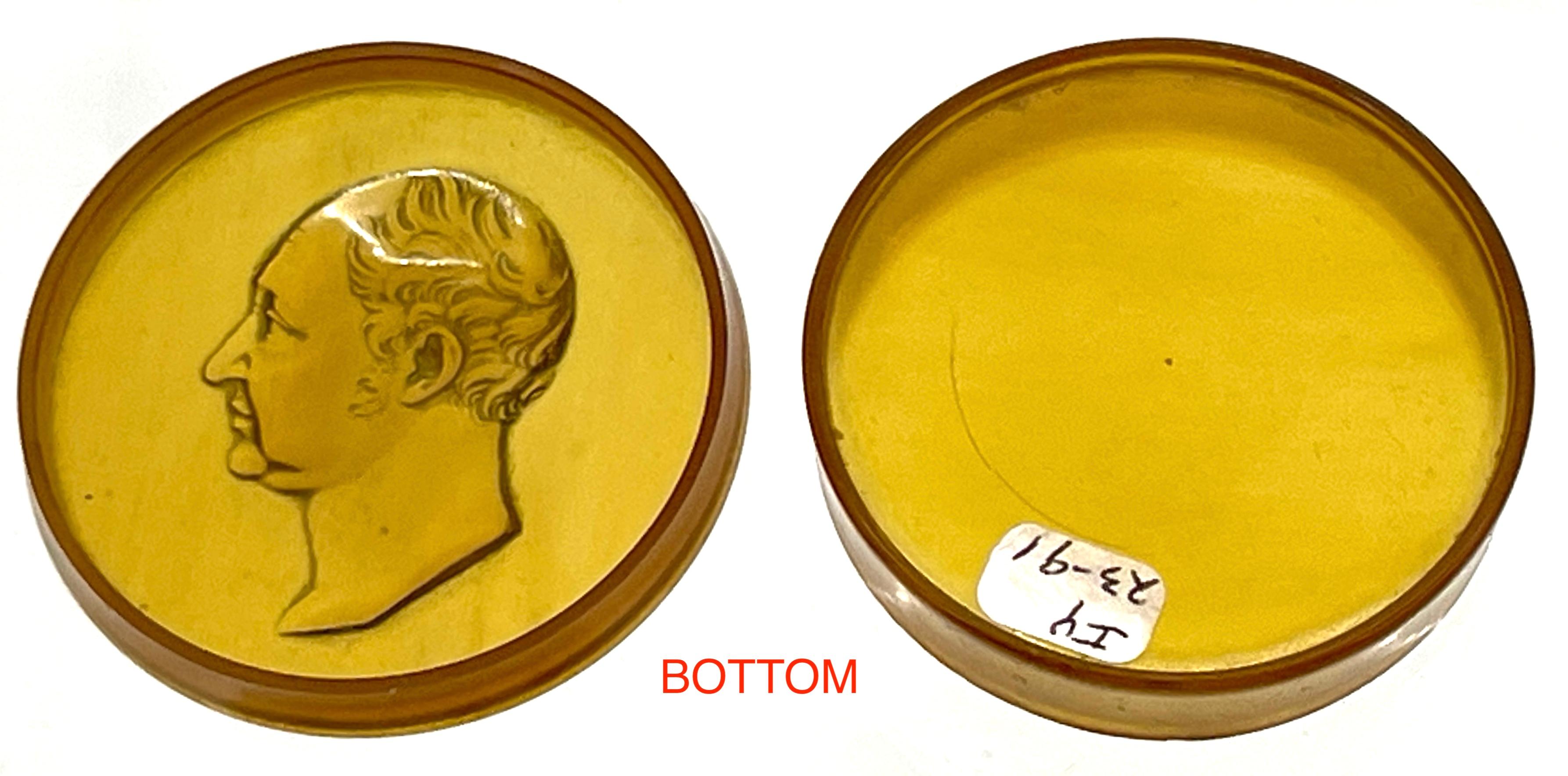 19th Century English Carved & Polished Cow Horn William IV Portrait Patch Box 6