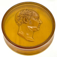 19th Century English Carved & Polished Cow Horn William IV Portrait Patch Box