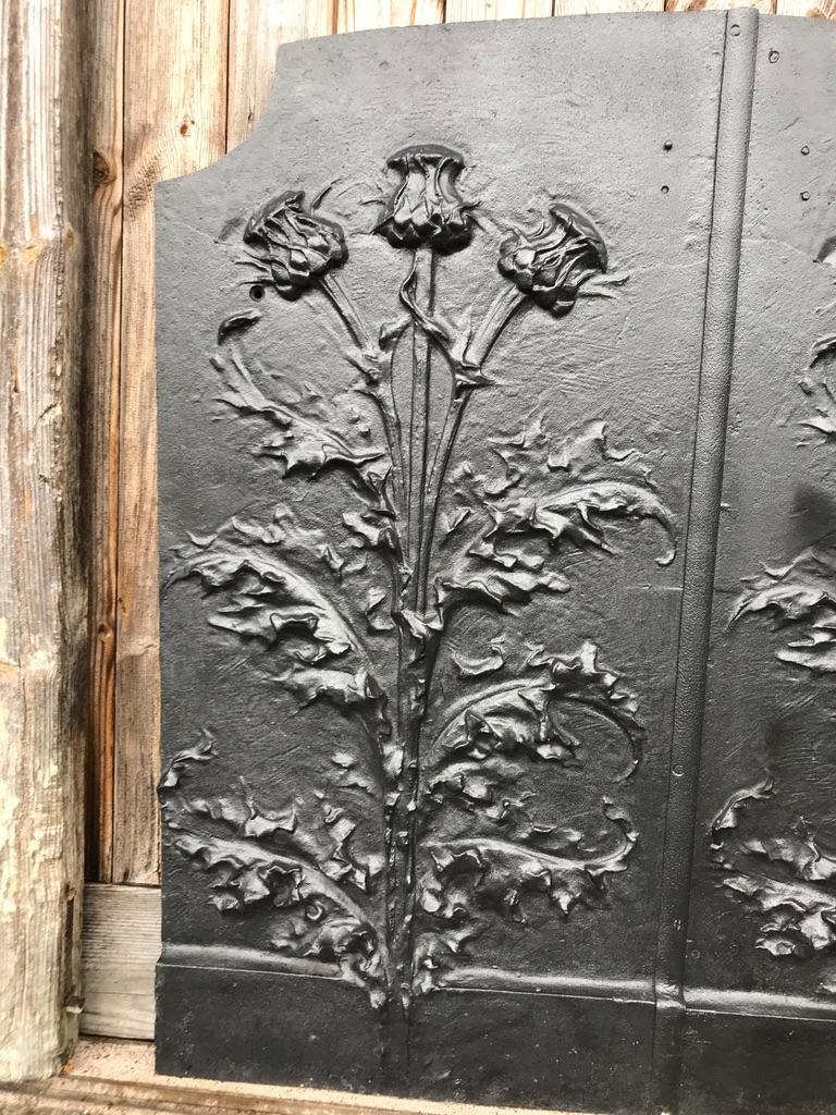 19th Century English Cast Iron Fireback In Good Condition For Sale In Southall, GB