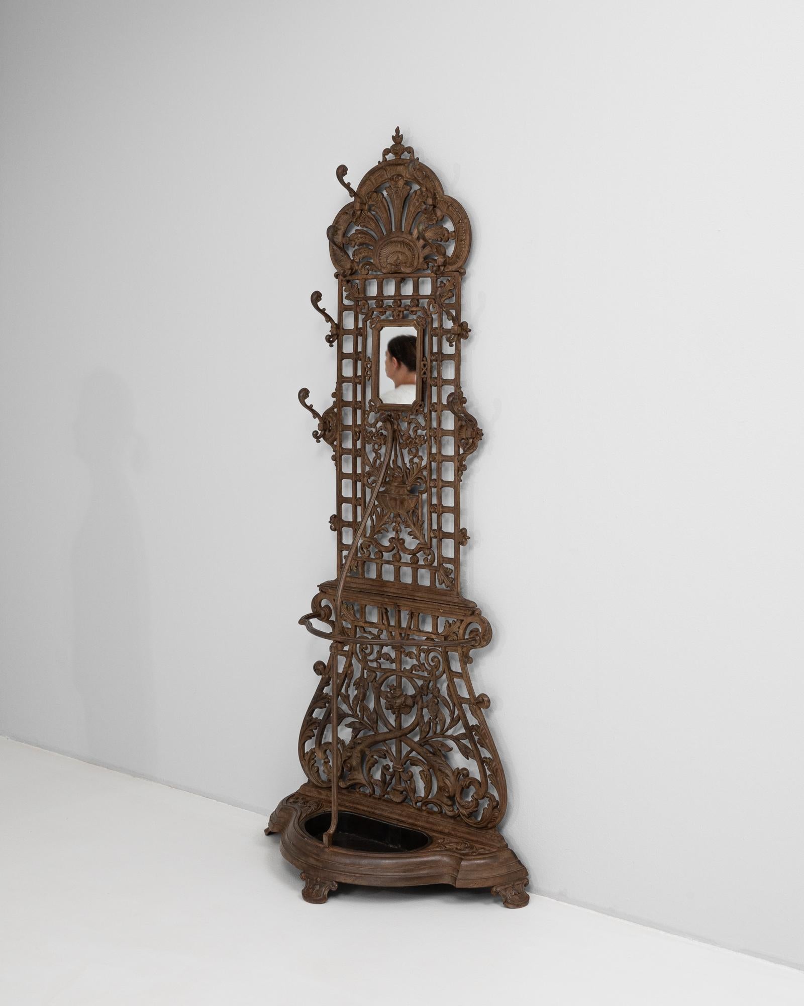 19th Century English Cast Iron Hall Stand For Sale 2