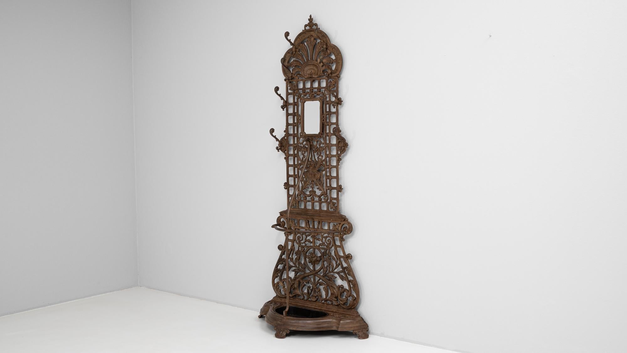 19th Century English Cast Iron Hall Stand For Sale 4