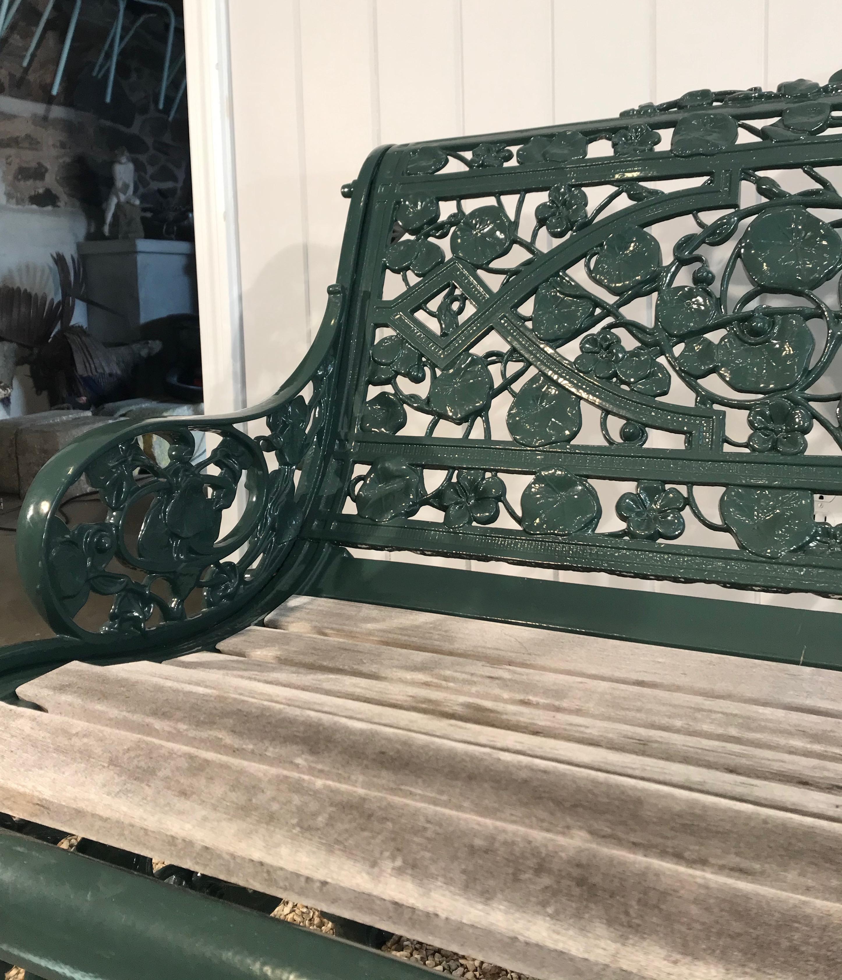 19th Century English Cast Iron Nasturtium Pattern Bench by Coalbrookdale In Good Condition In Woodbury, CT