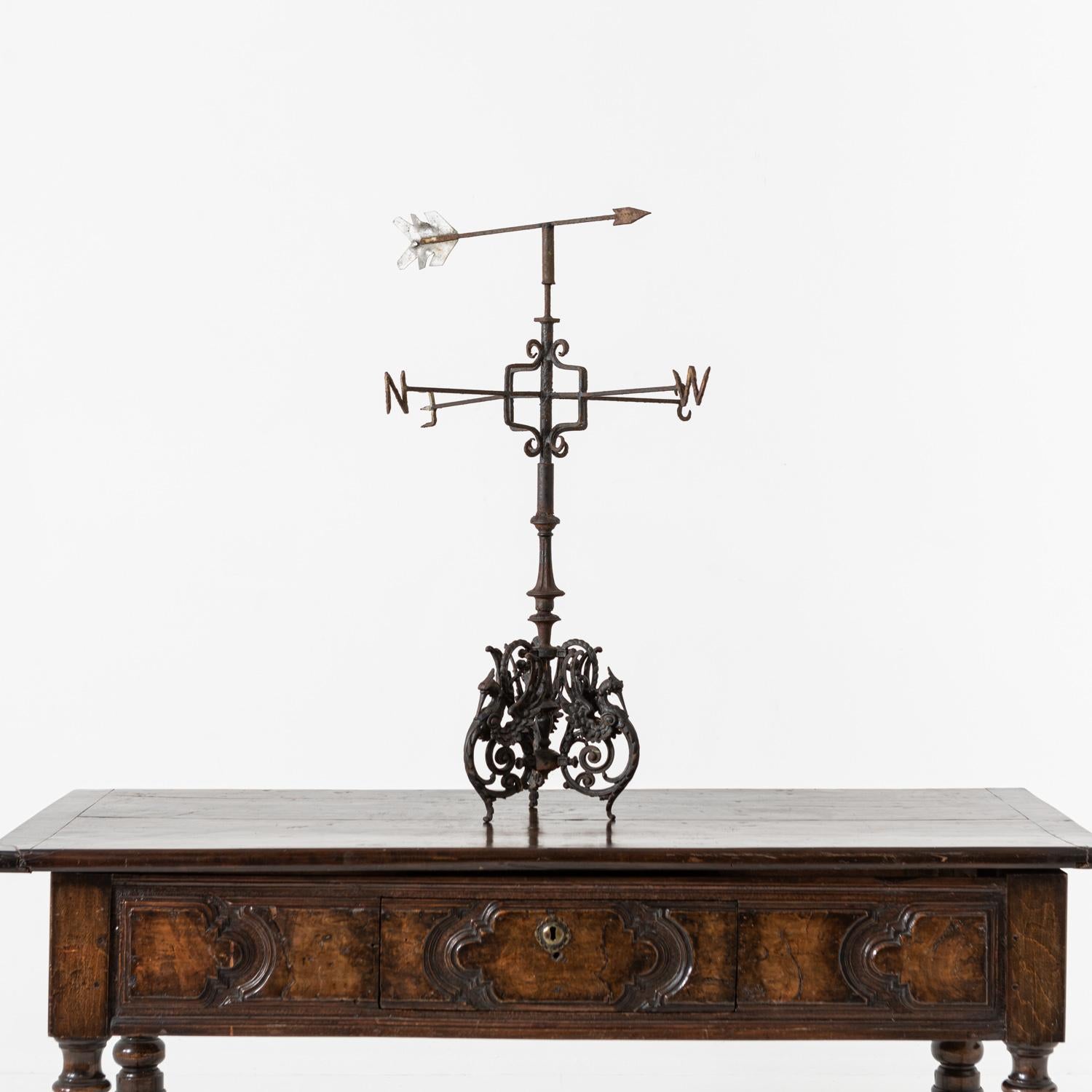 19th Century English Cast Iron Victorian Weathervane In Good Condition For Sale In York, GB
