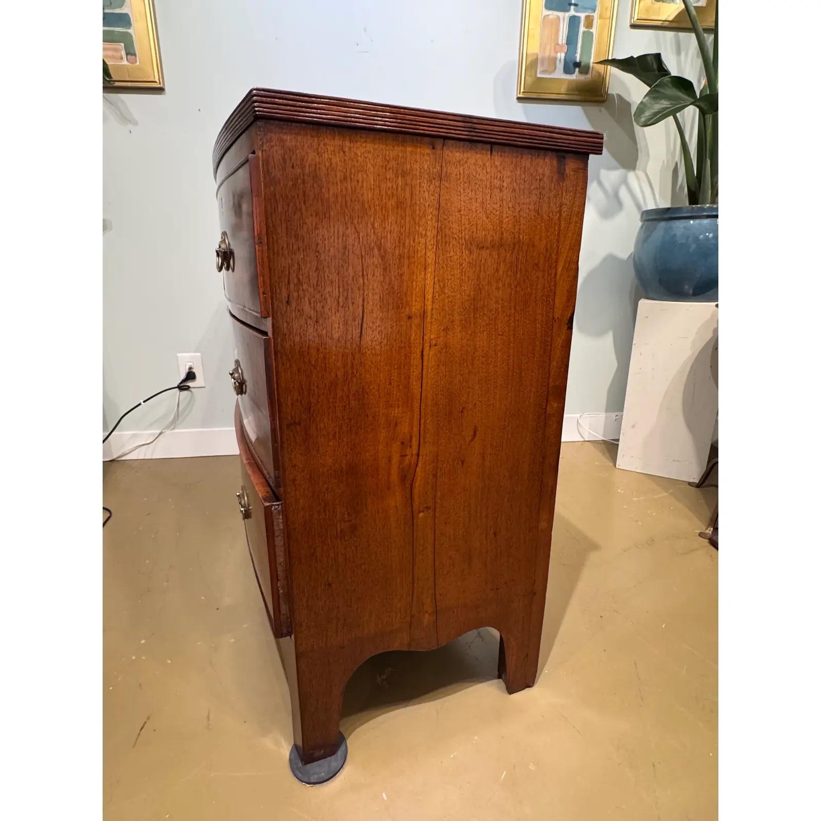 Cassettone inglese del XIX secolo in vendita 1