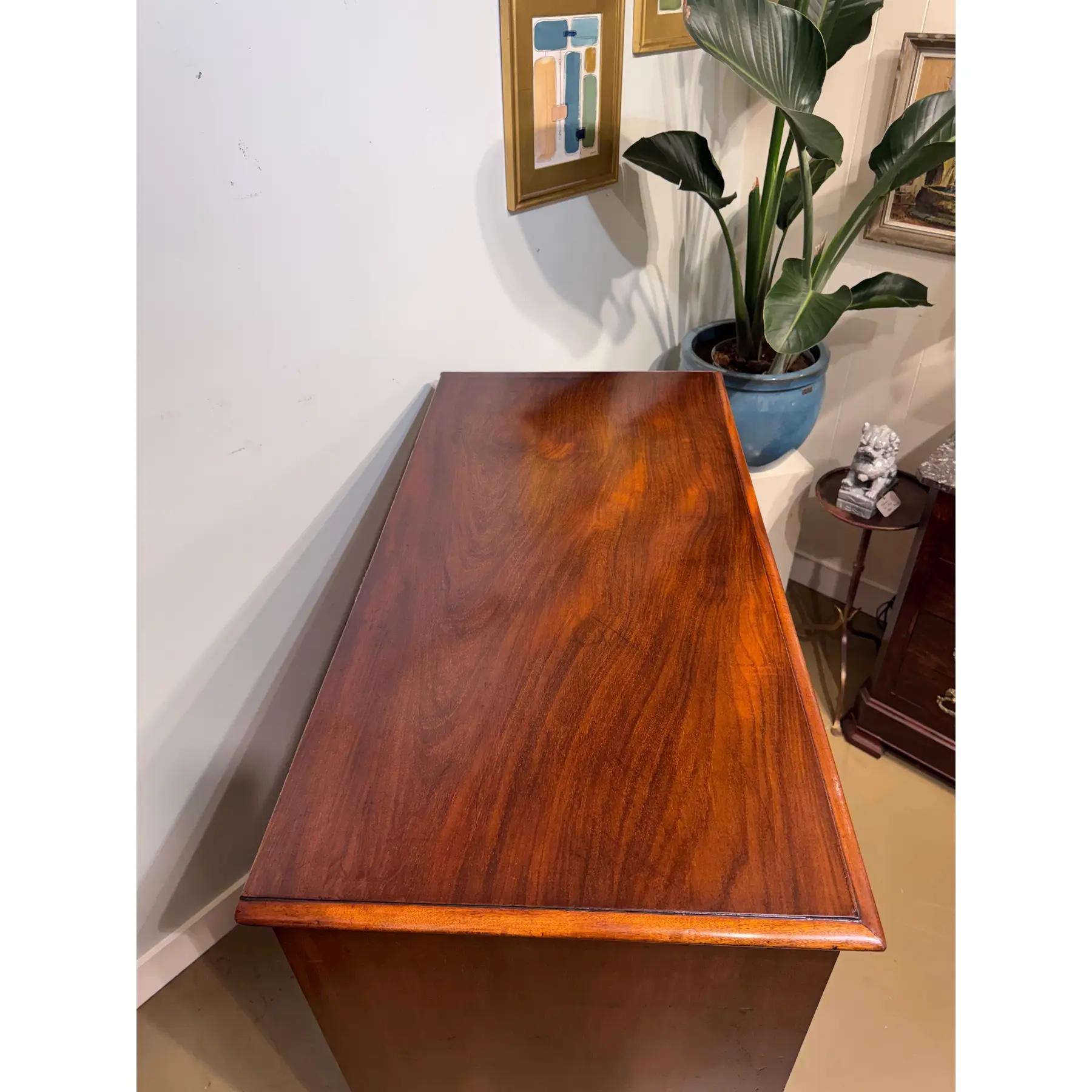 Cassettiera inglese del XIX secolo in vendita 8