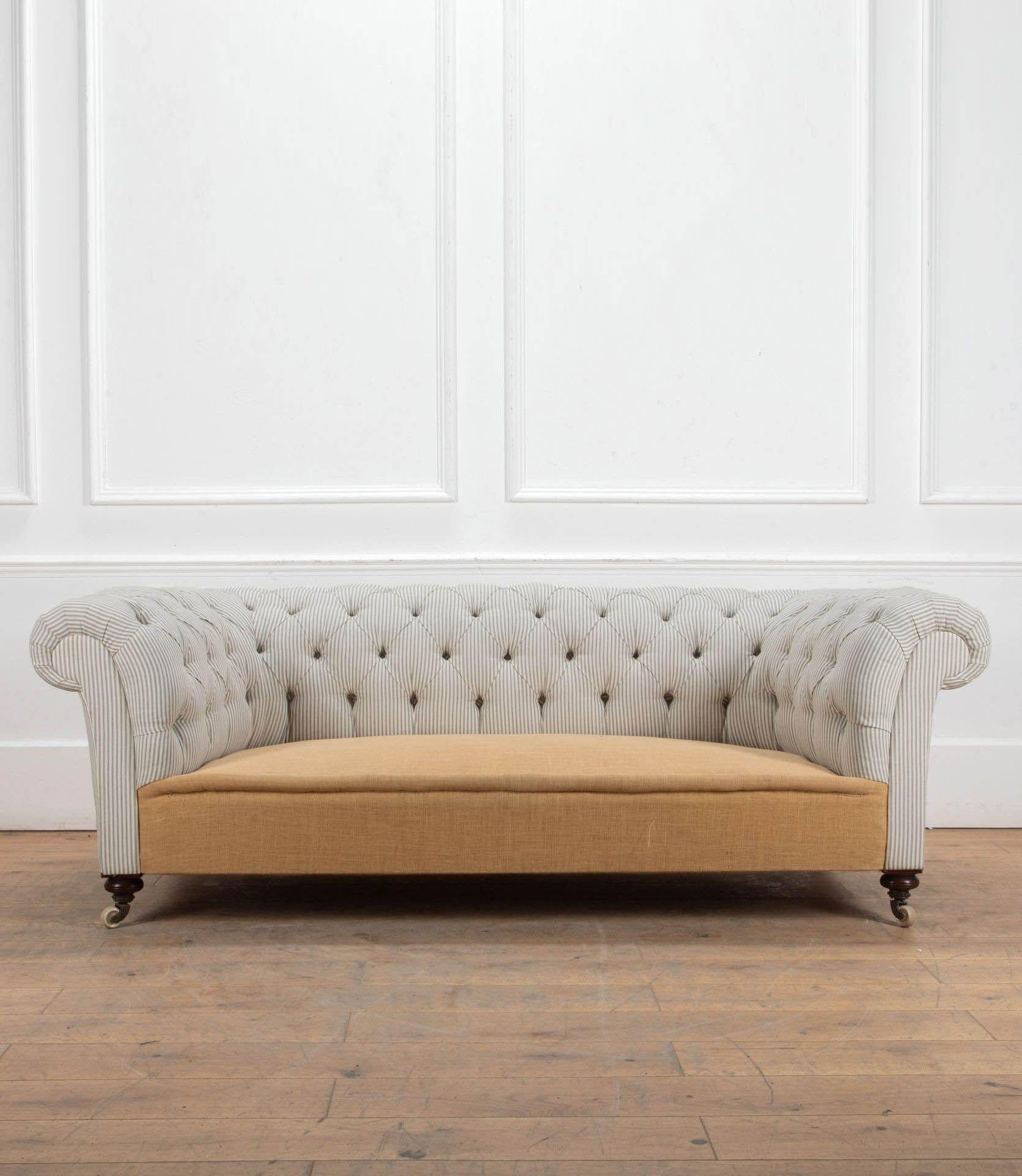 Sofá Chesterfield inglés del siglo XIX en venta 4