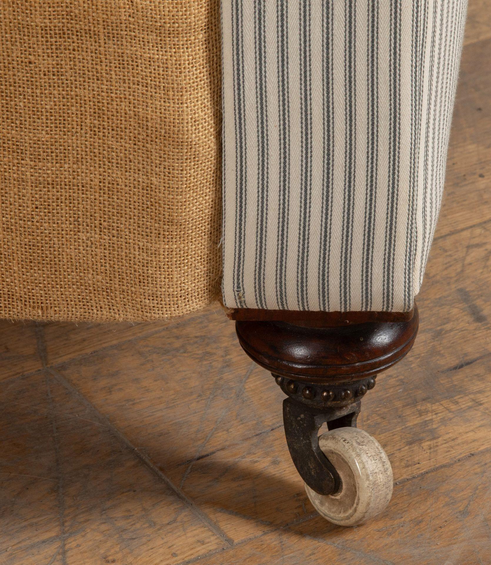 Sofá Chesterfield inglés del siglo XIX en venta 2