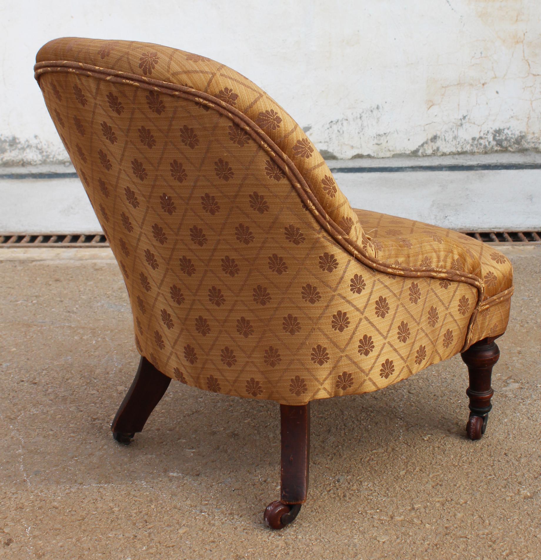 19th Century English Children's Chair with Mahogany Legs and Silk Upholstery For Sale 2