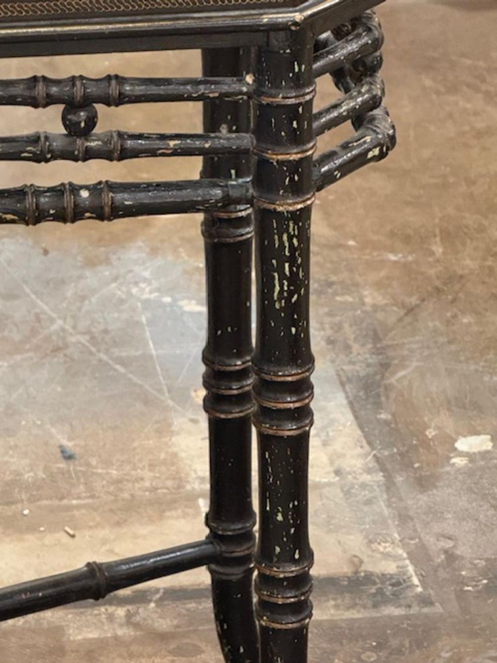 Console a forma di bambù Chinoiserie inglese del XIX secolo in vendita 1