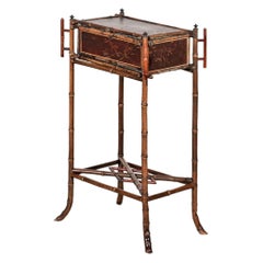 Table d'appoint en bambou de style chinoiserie anglaise du 19e siècle