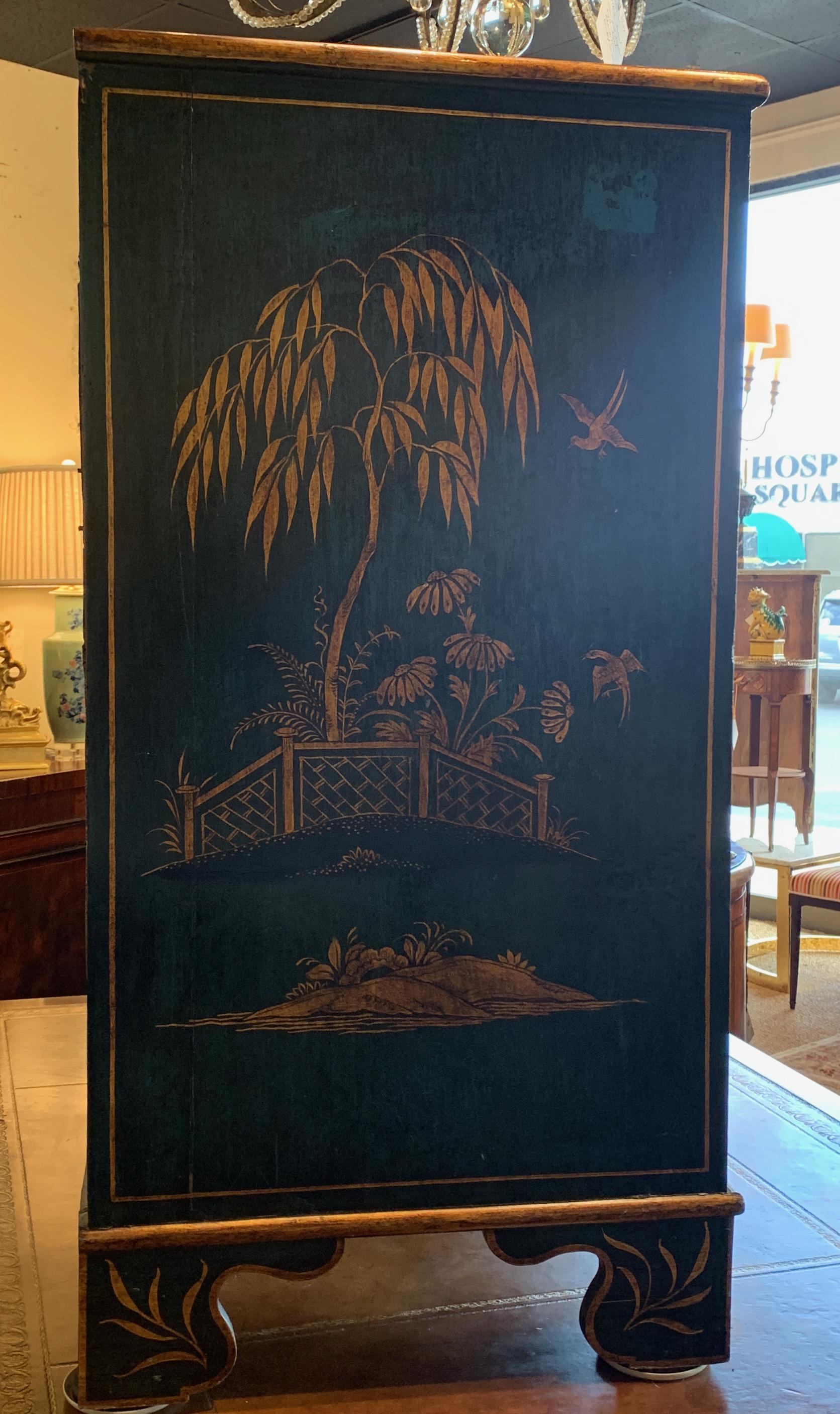 Hand-Painted 19th Century English Chinoiserie Decorated Chest of Drawers