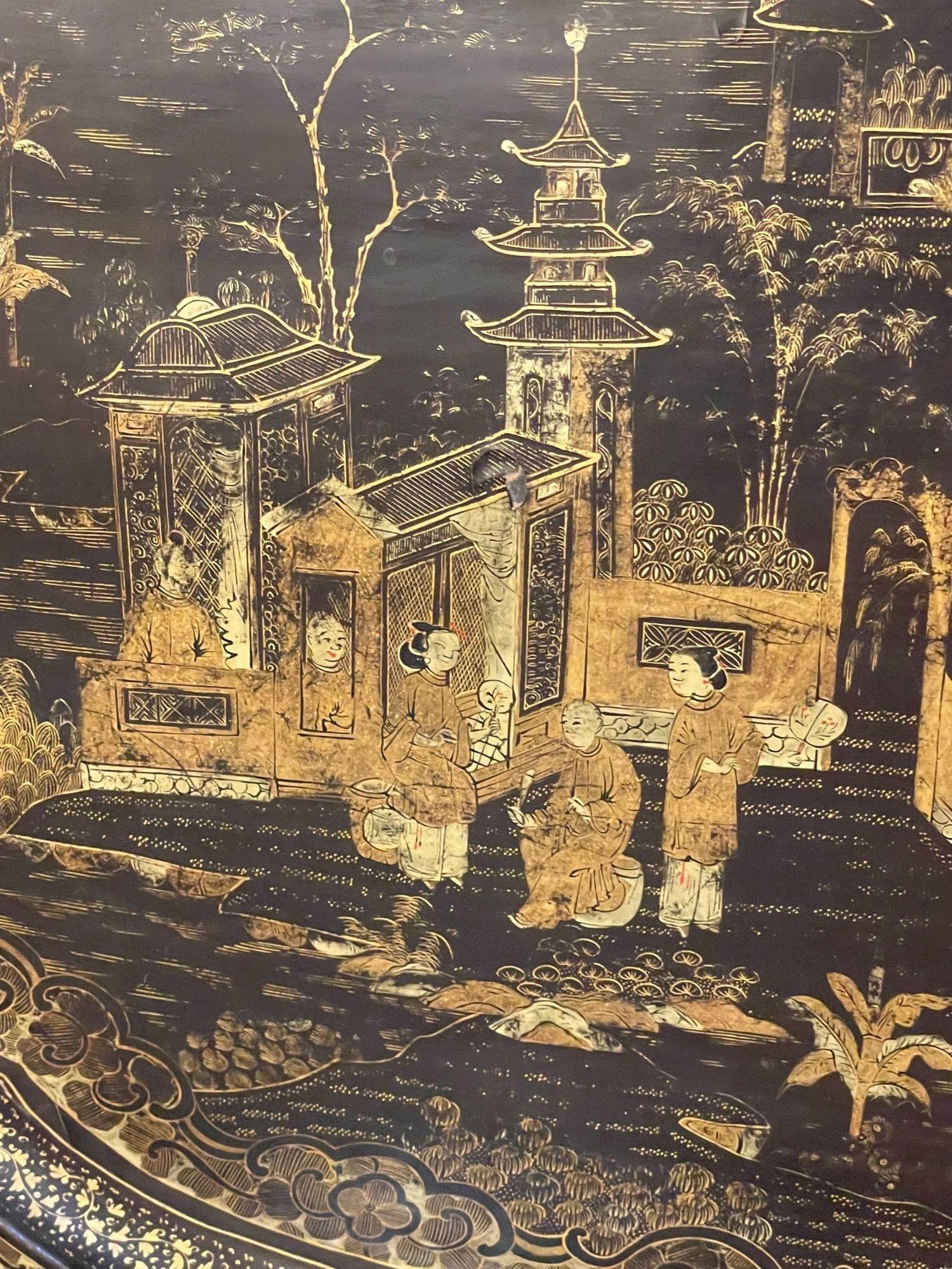 19th Century English Chinoiserie Decorated Tray For Sale 1
