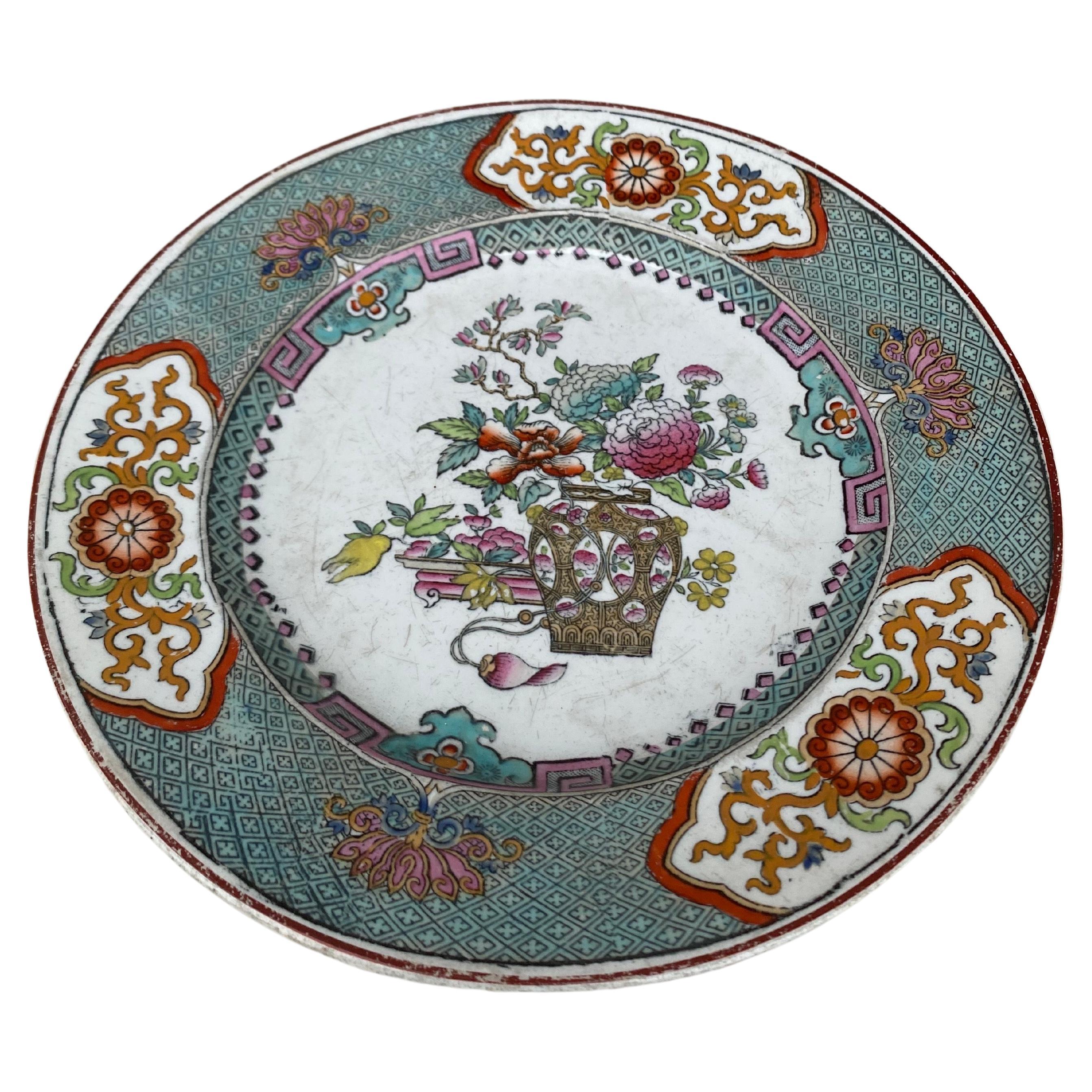 Assiette de Chinoiserie anglaise du 19ème siècle signée Copeland.