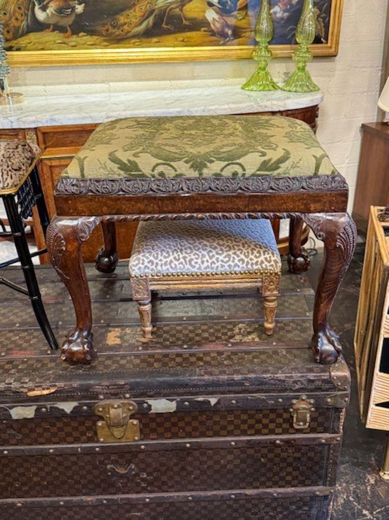 Inglese Panca inglese Chippendale intagliata in mogano del XIX secolo in vendita