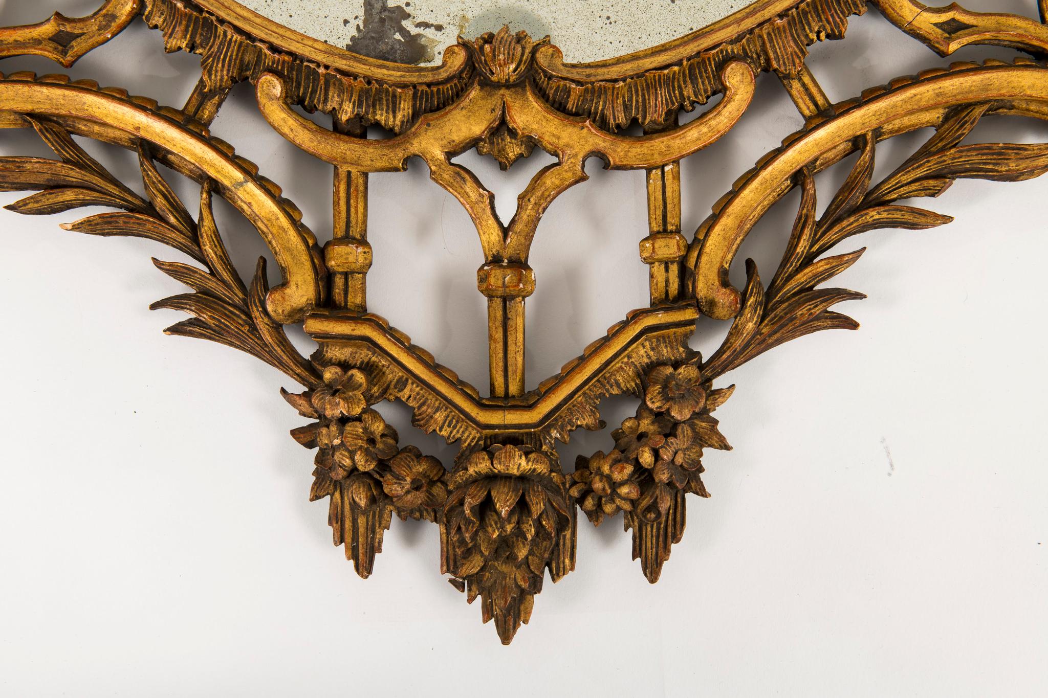 Wood 19th Century English Chippendale Giltwood Mirror For Sale