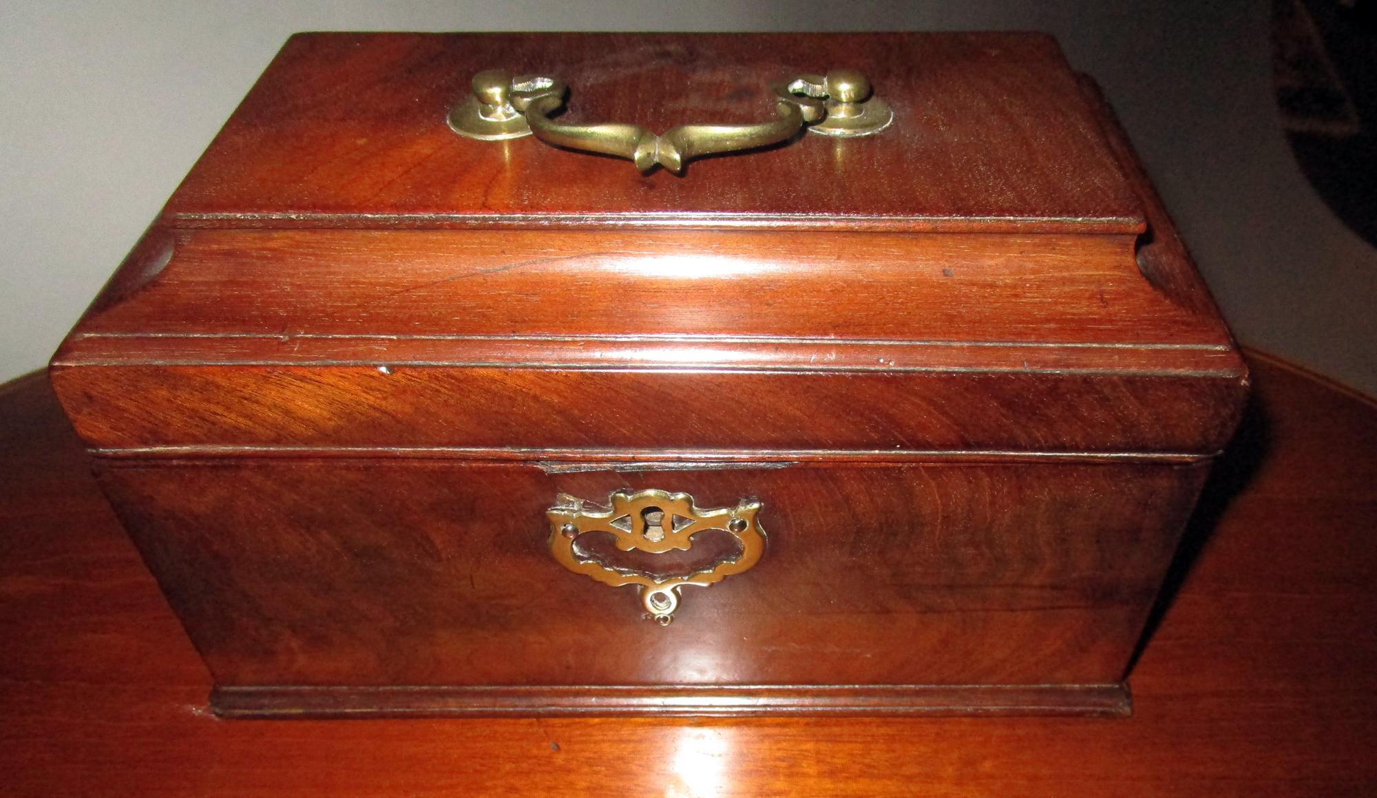 Early 19th Century 19th Century English Chippendale Style Mahogany Box