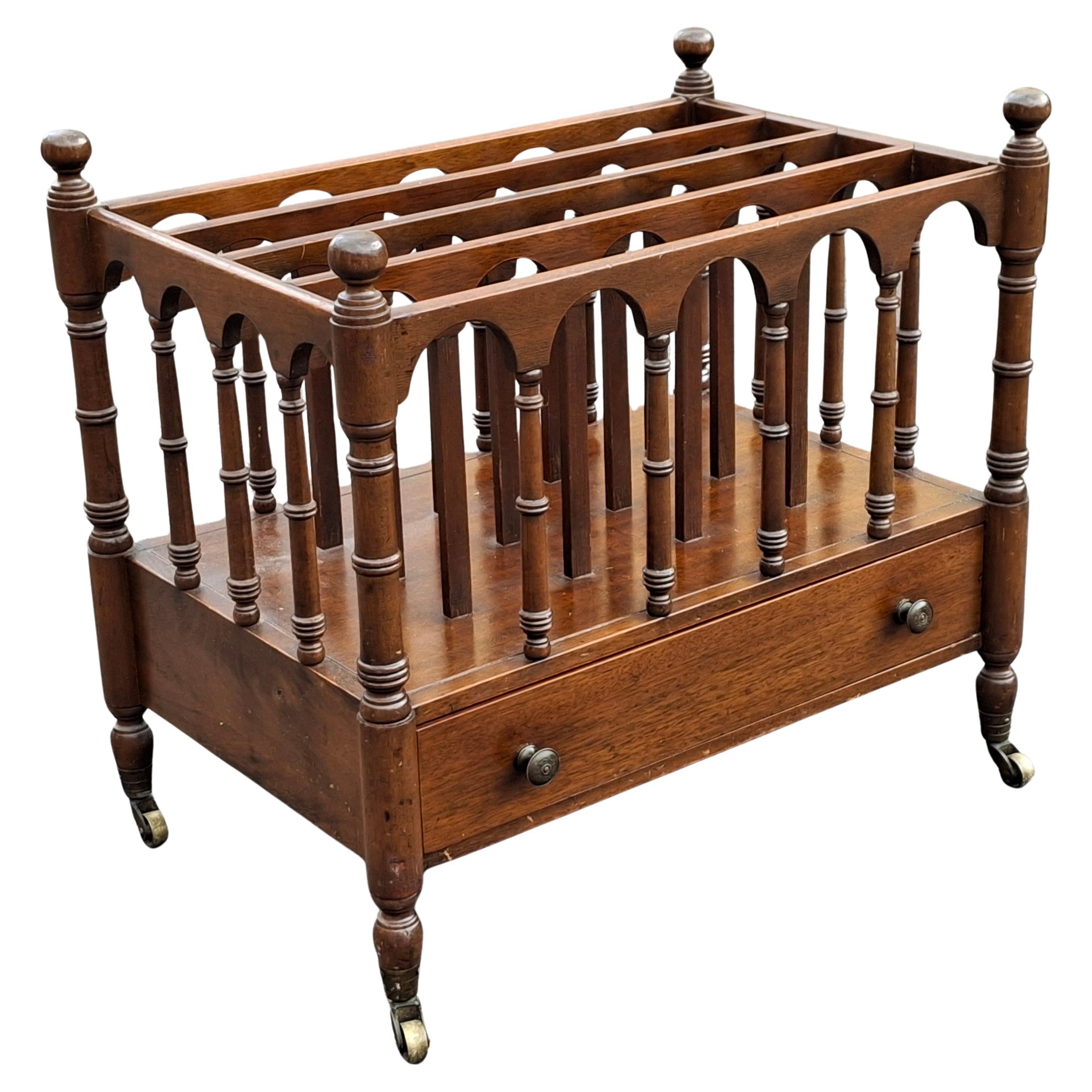 Canterbury in mogano in stile Chippendale del XIX secolo