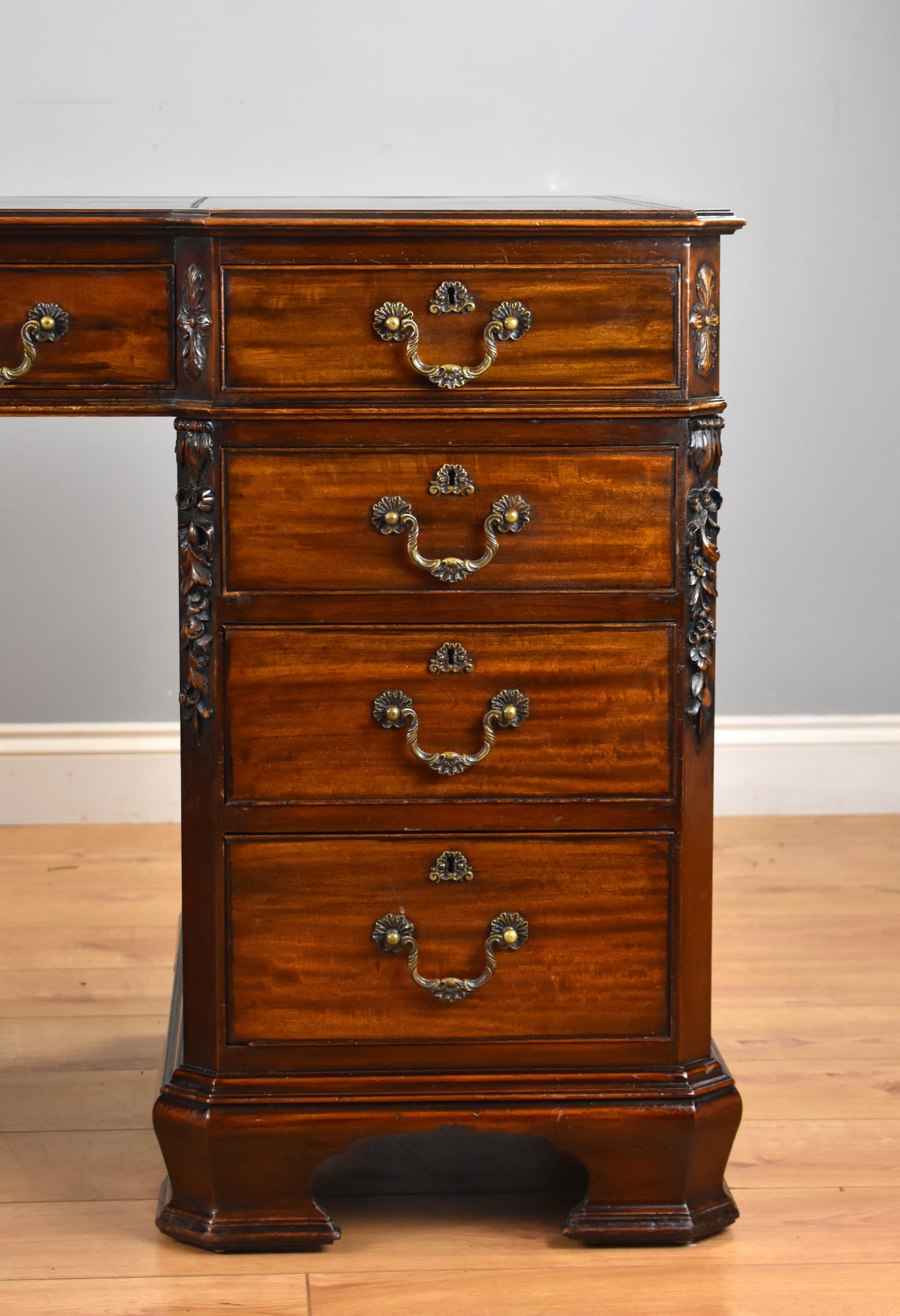 Mahogany 19th Century English Chippendale Style Pedestal Desk For Sale