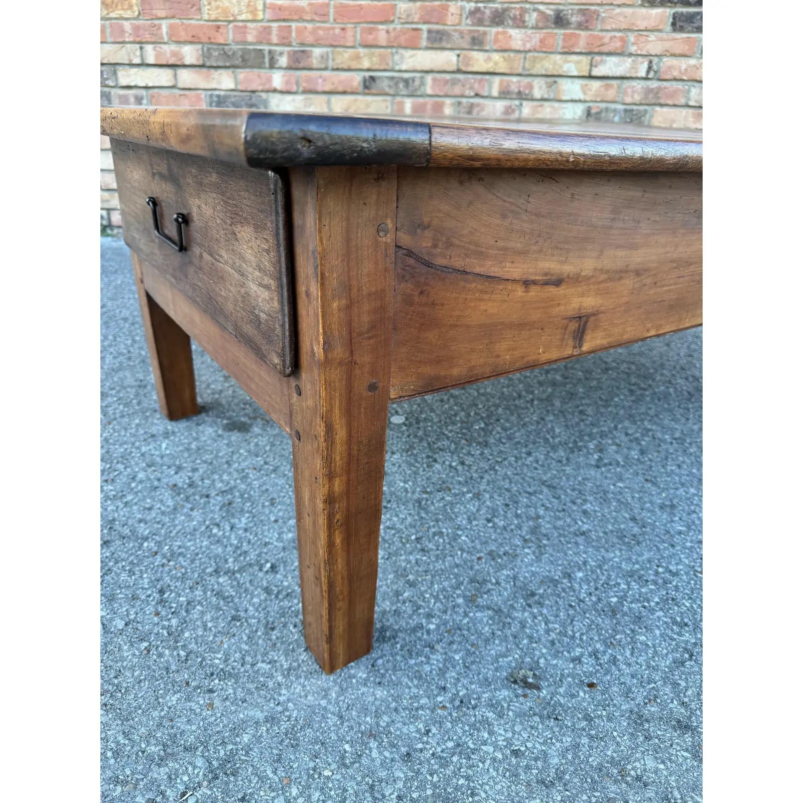 19th Century English Coffee Table For Sale 1