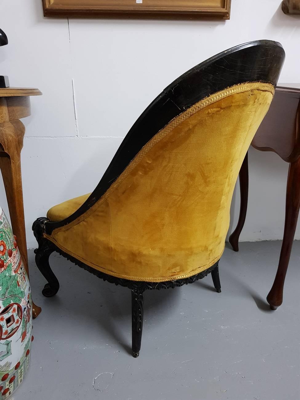 19th Century English Colonial Ebony Knitting Chair In Good Condition In Raalte, NL
