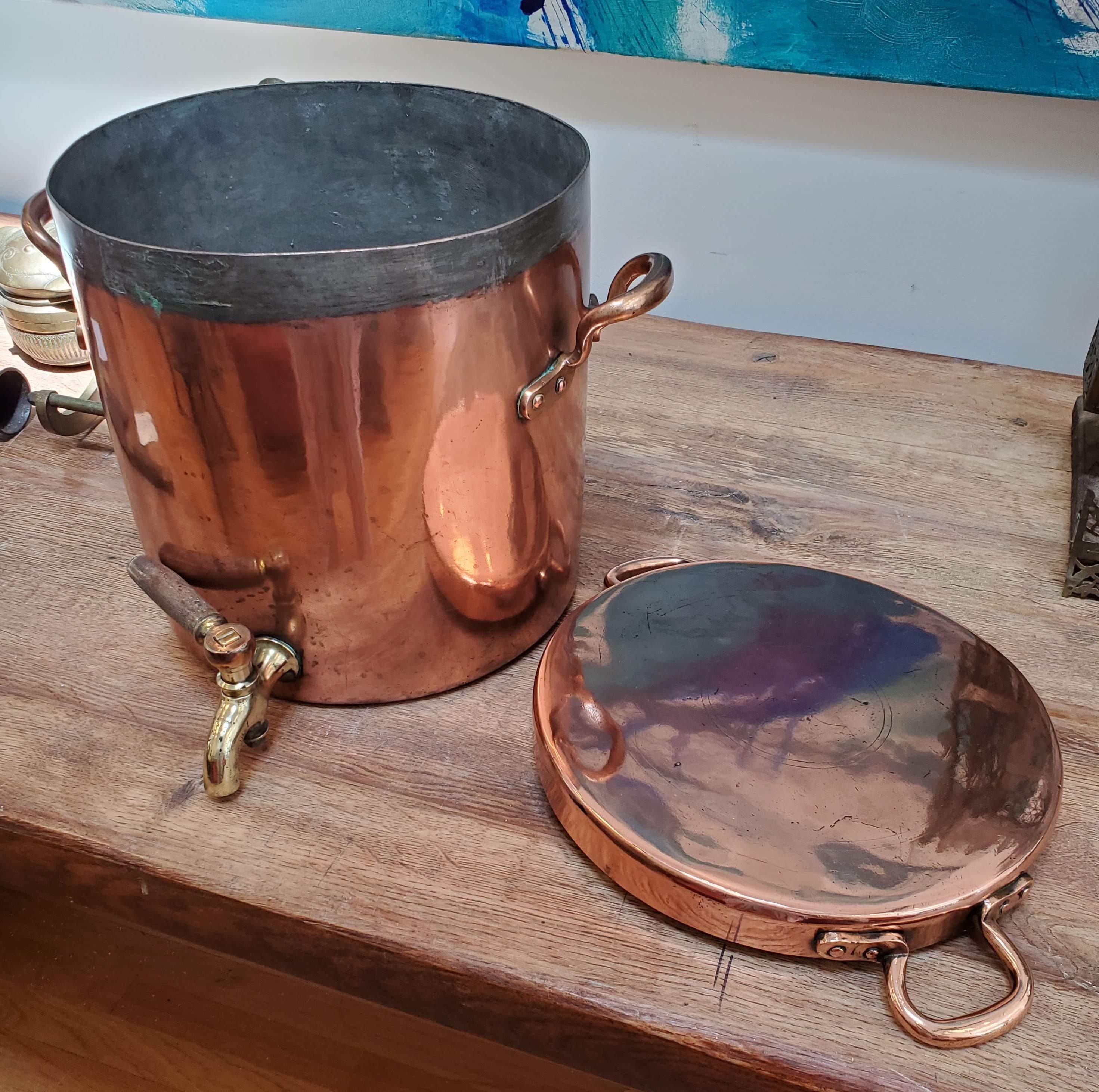 19th Century English Copper Water Dispenser with Brass Spigot  6