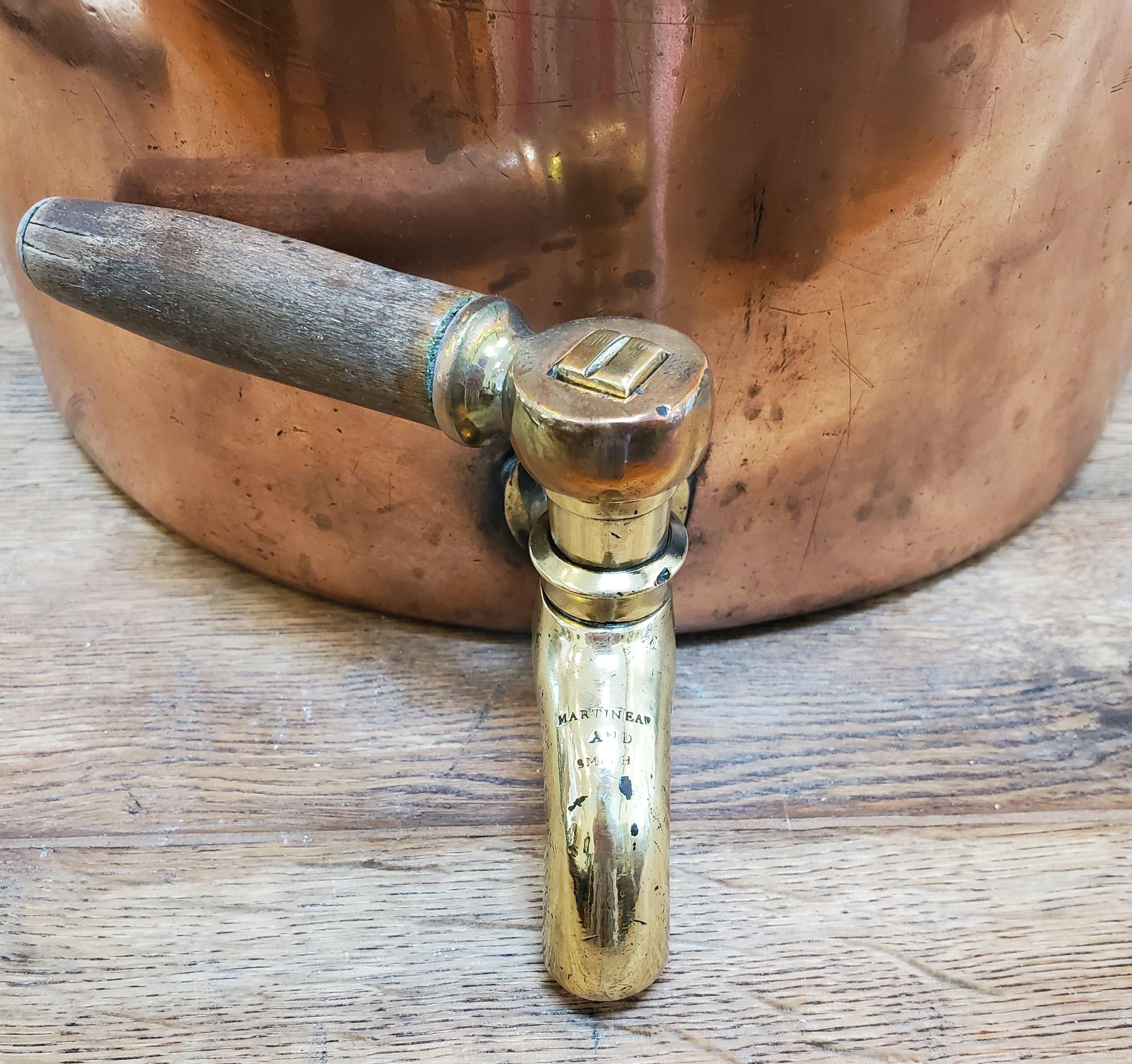 19th Century English Copper Water Dispenser with Brass Spigot  3