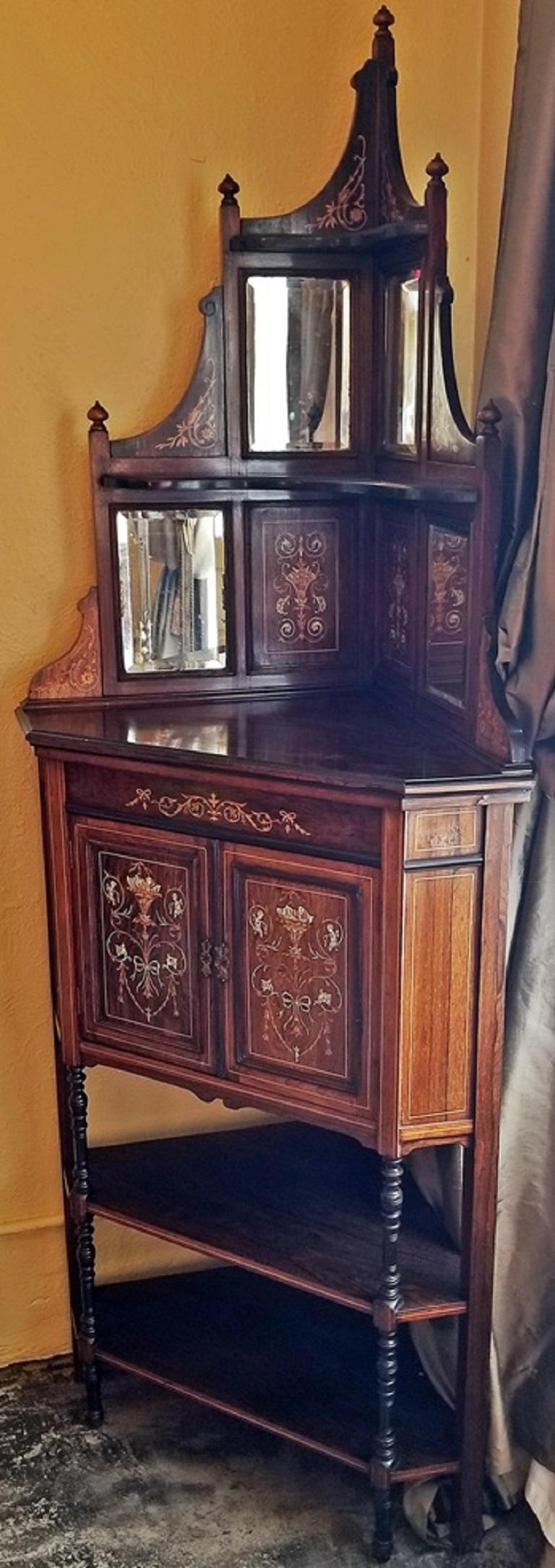 locking corner cabinet