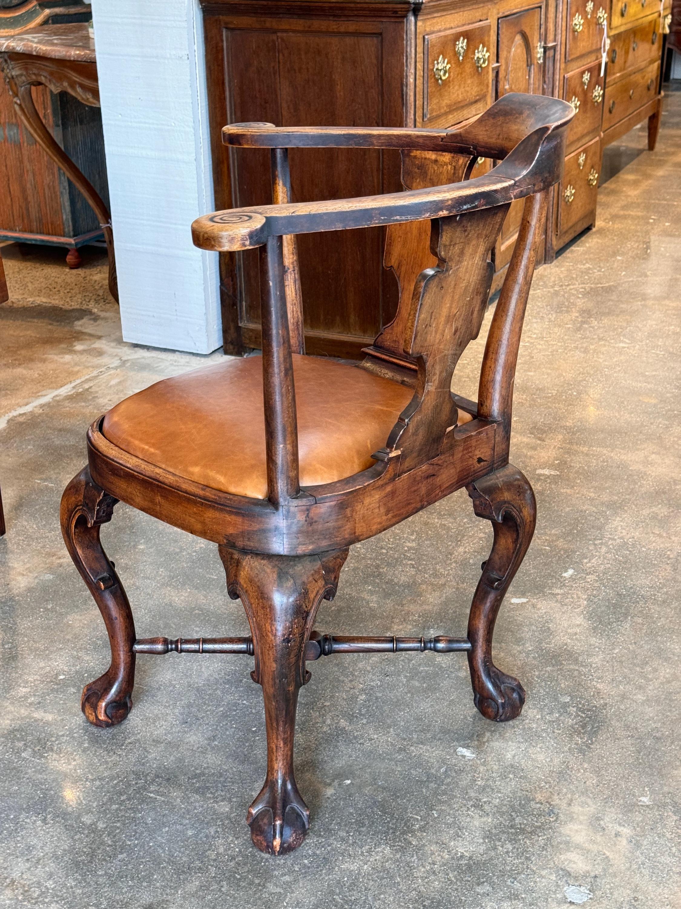 19th Century English Corner Chair For Sale 4