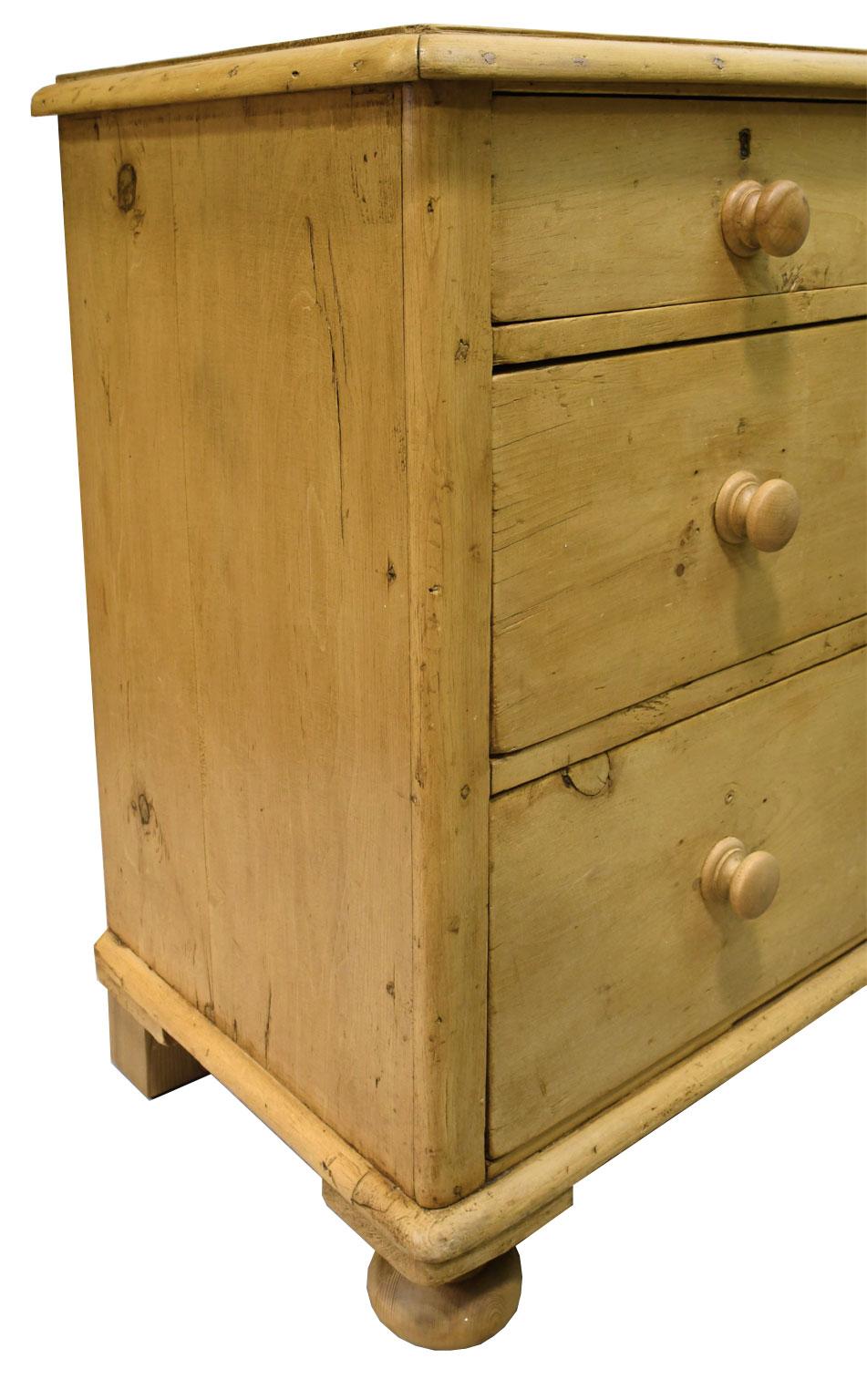 19th Century English Country Chest of Drawers in Pine 9