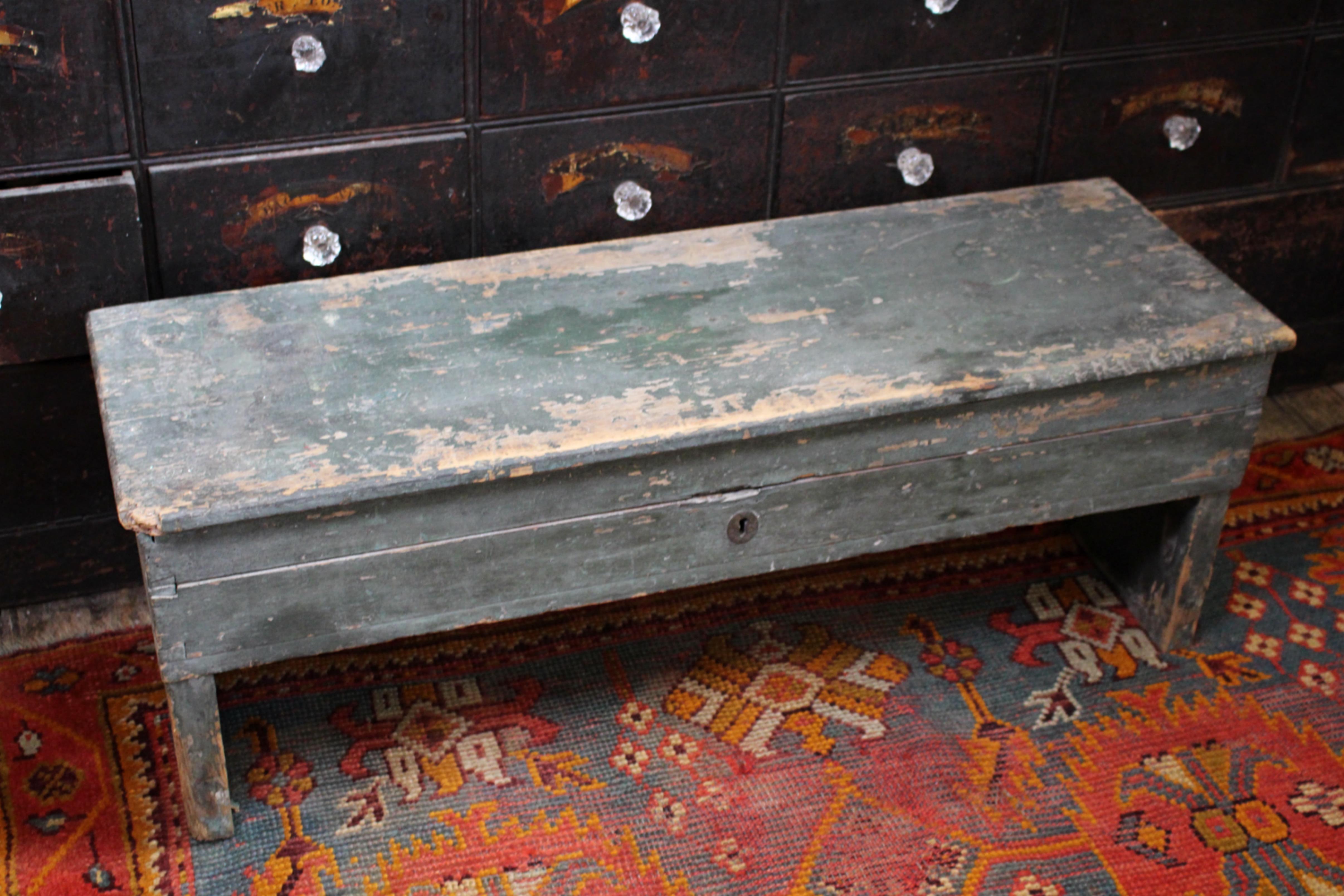 19th Century English Country House Bowls Bench Hallway Original Paint For Sale 4