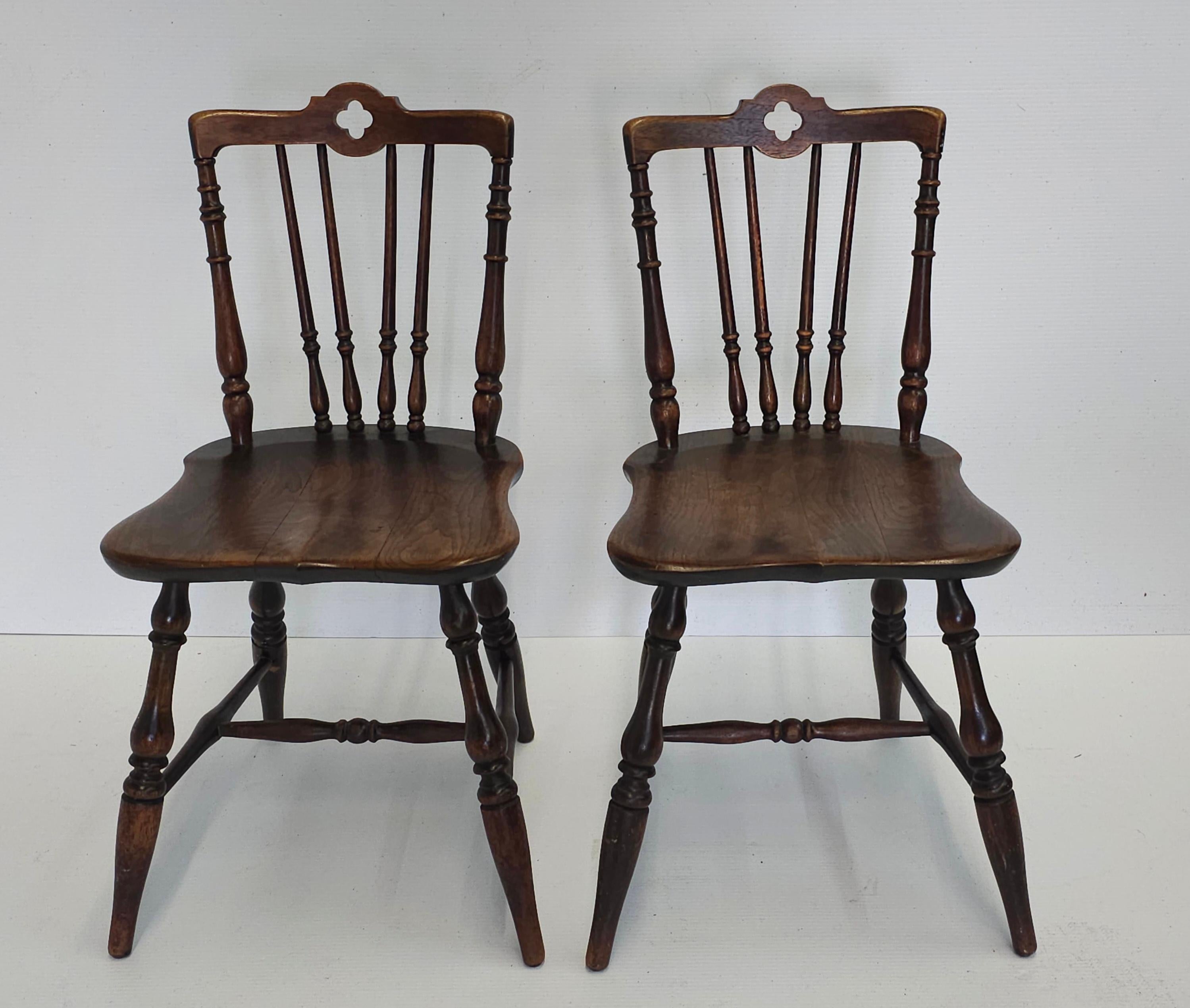 Une superbe paire de chaises d'appoint en acajou du 19ème siècle.
Mesure 16