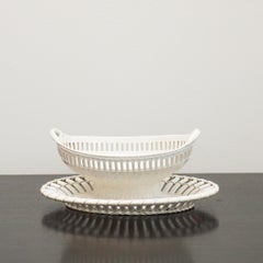 Panier ovale et support en Creamware anglais du 19e siècle