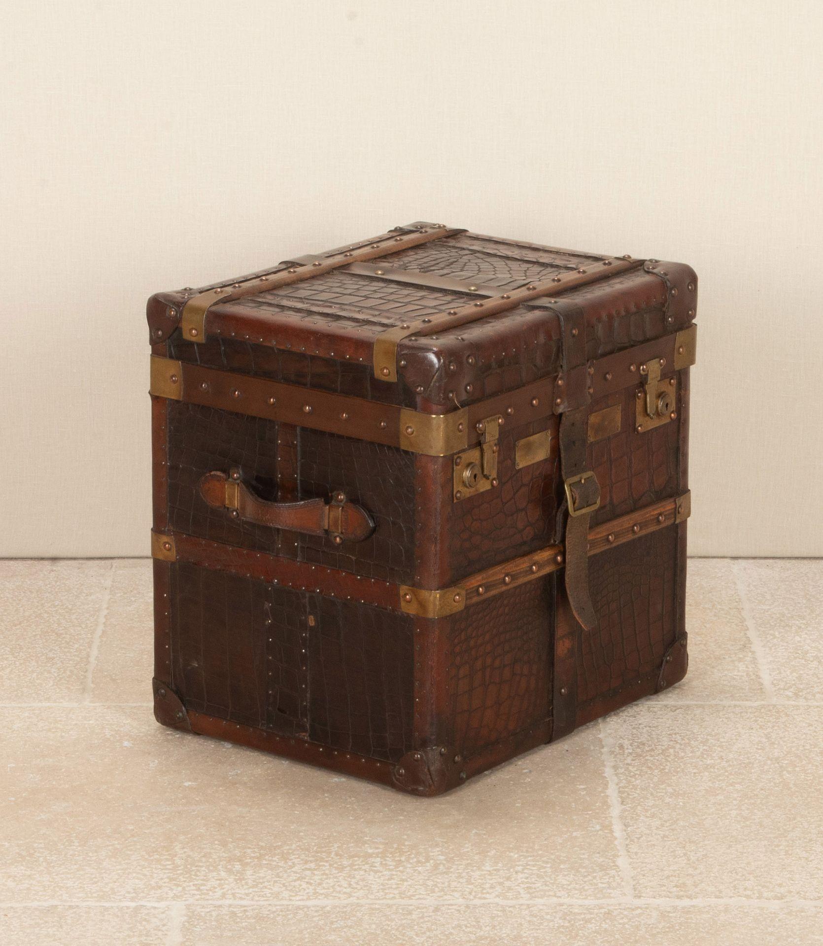 Edwardian 19th Century English Crocodile Pressed Leather Trunk For Sale