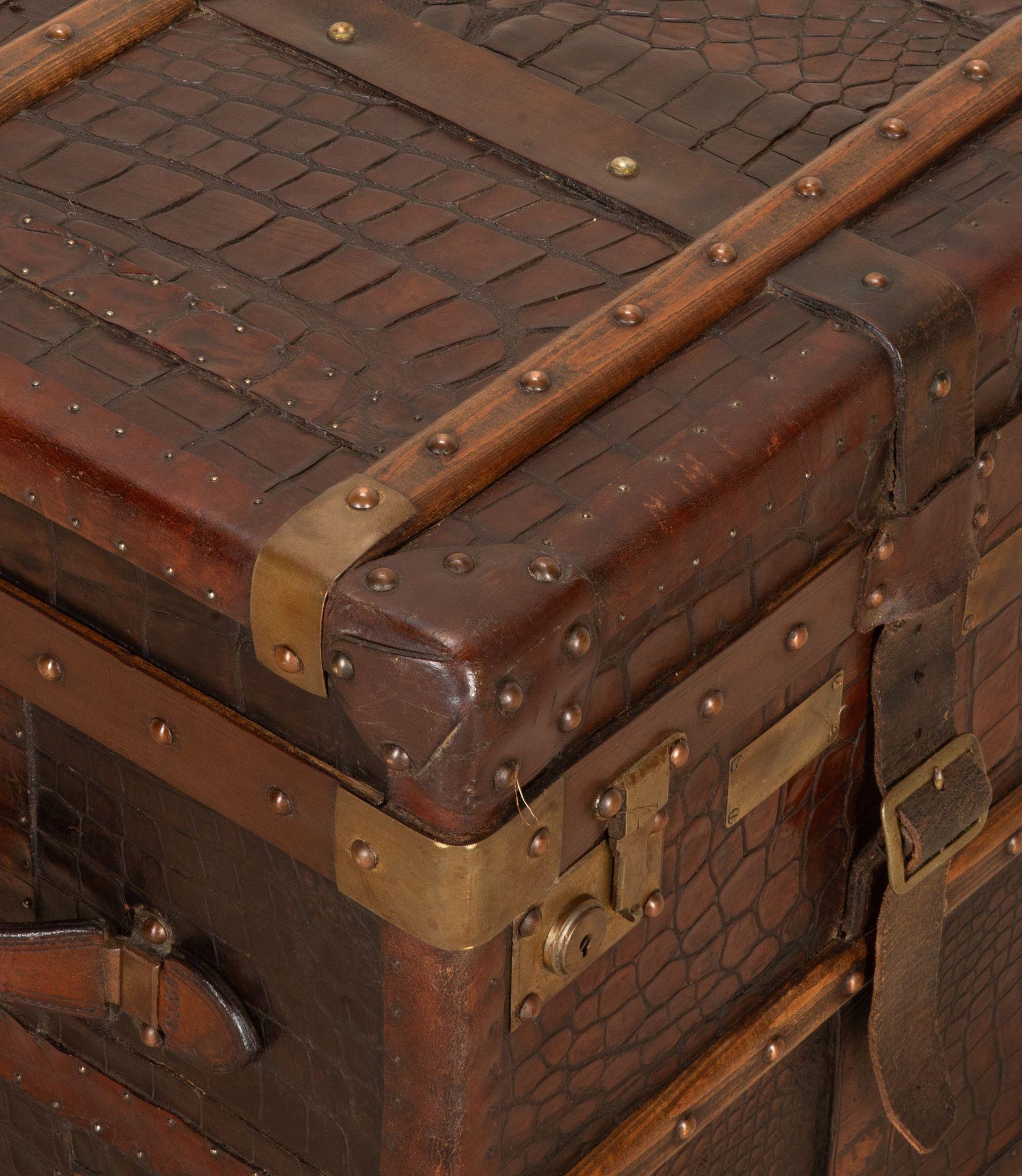19th Century English Crocodile Pressed Leather Trunk For Sale 2