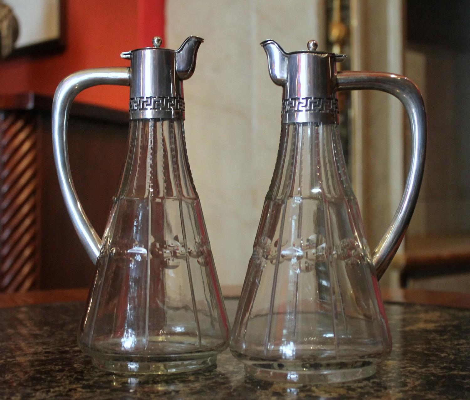 19th Century English Cut Glass and Sterling Silver Oil and Vinegar Cruet Set For Sale 2