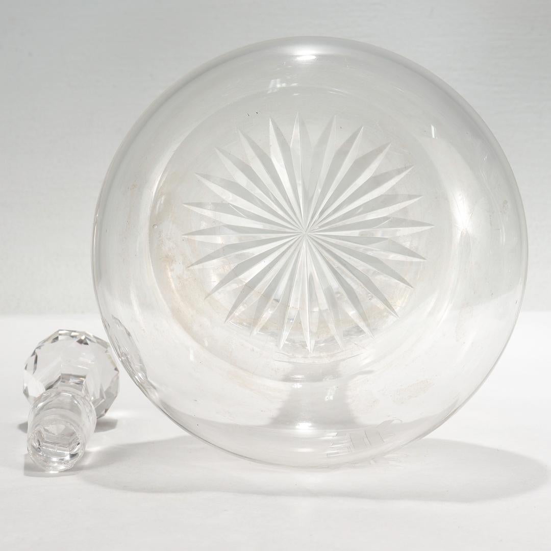 Englische Karaffen aus geschliffenem Glas des 19. Jahrhunderts mit länglichem Hals im Angebot 9