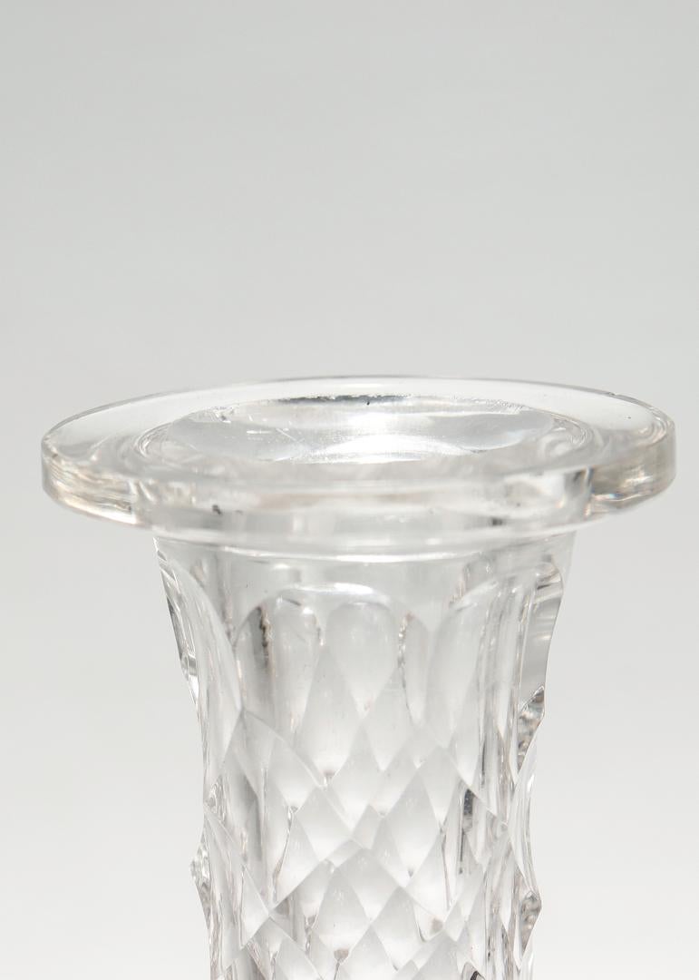 Englische Karaffen aus geschliffenem Glas des 19. Jahrhunderts mit länglichem Hals im Angebot 11