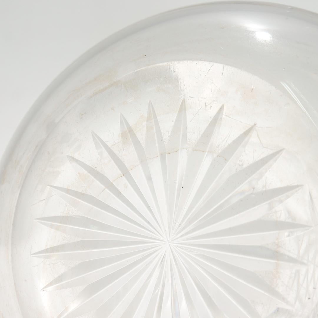 Englische Karaffen aus geschliffenem Glas des 19. Jahrhunderts mit länglichem Hals im Angebot 15