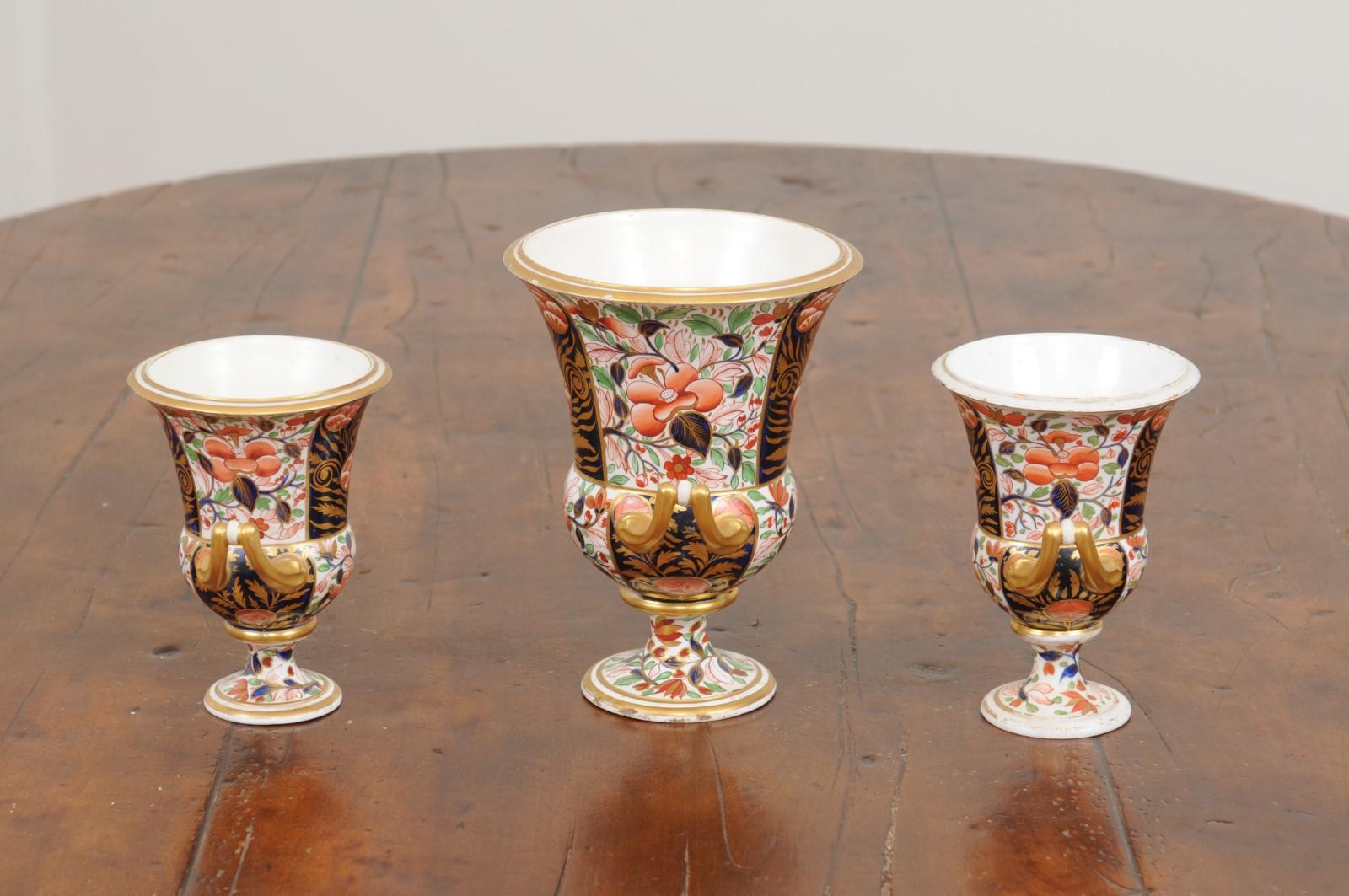 19th Century English Derby Garniture in Triple Pattern, ca. 1830 For Sale 1